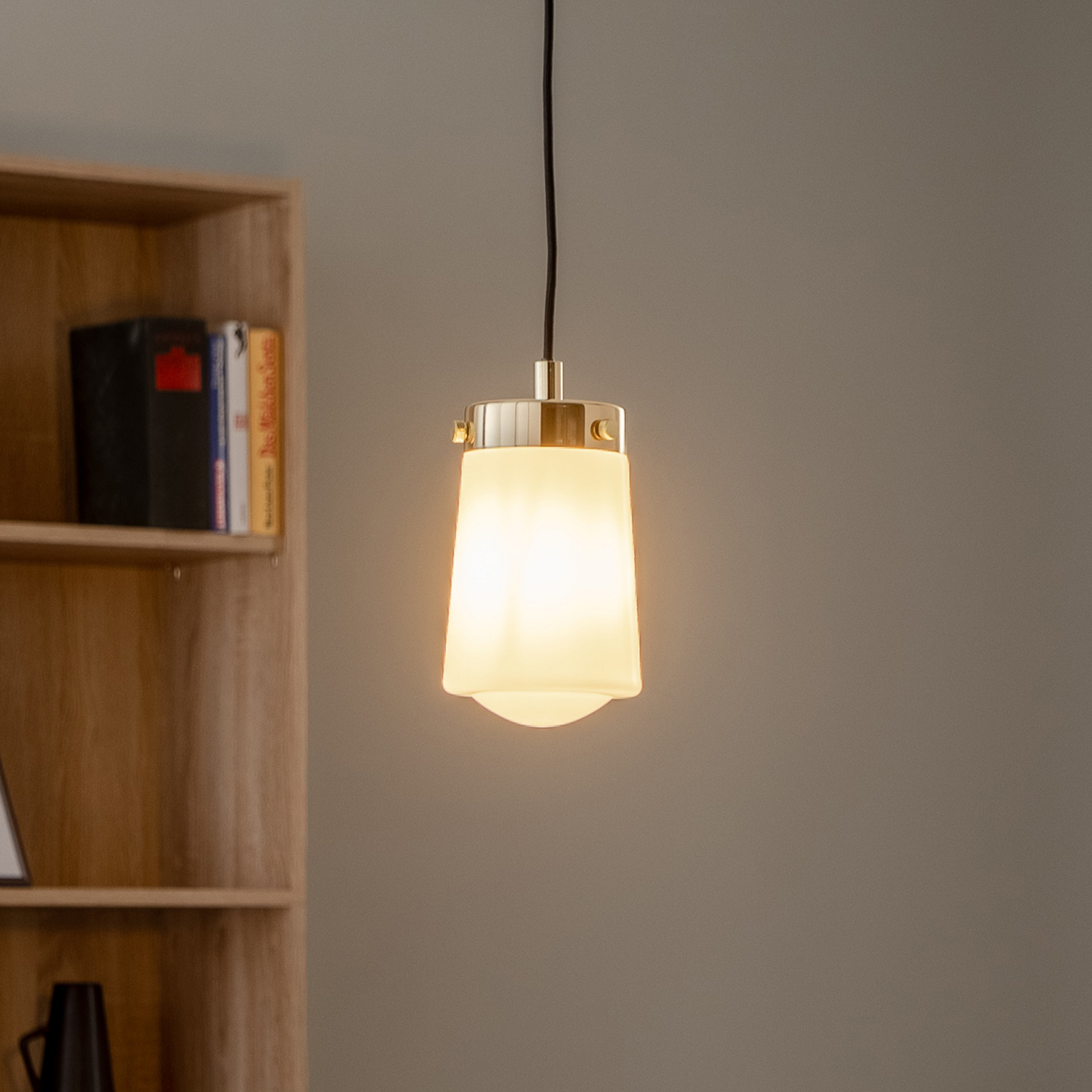 Hänglampa Pasadena, 1 lampa, mässing/vit