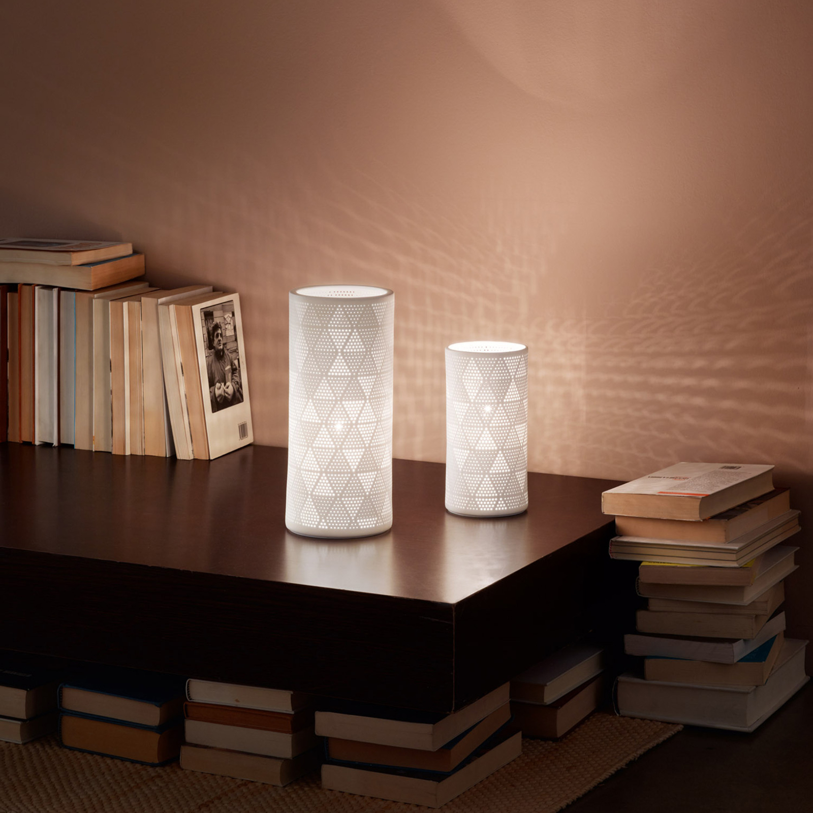 Lampa stołowa Micol z ceramiki, wysokość 28,5 cm