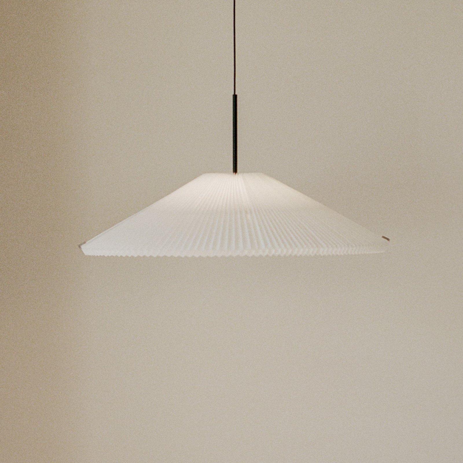 Lampa wisząca LED New Works Nebra, Ø 70 cm, biała, konfigurowalna