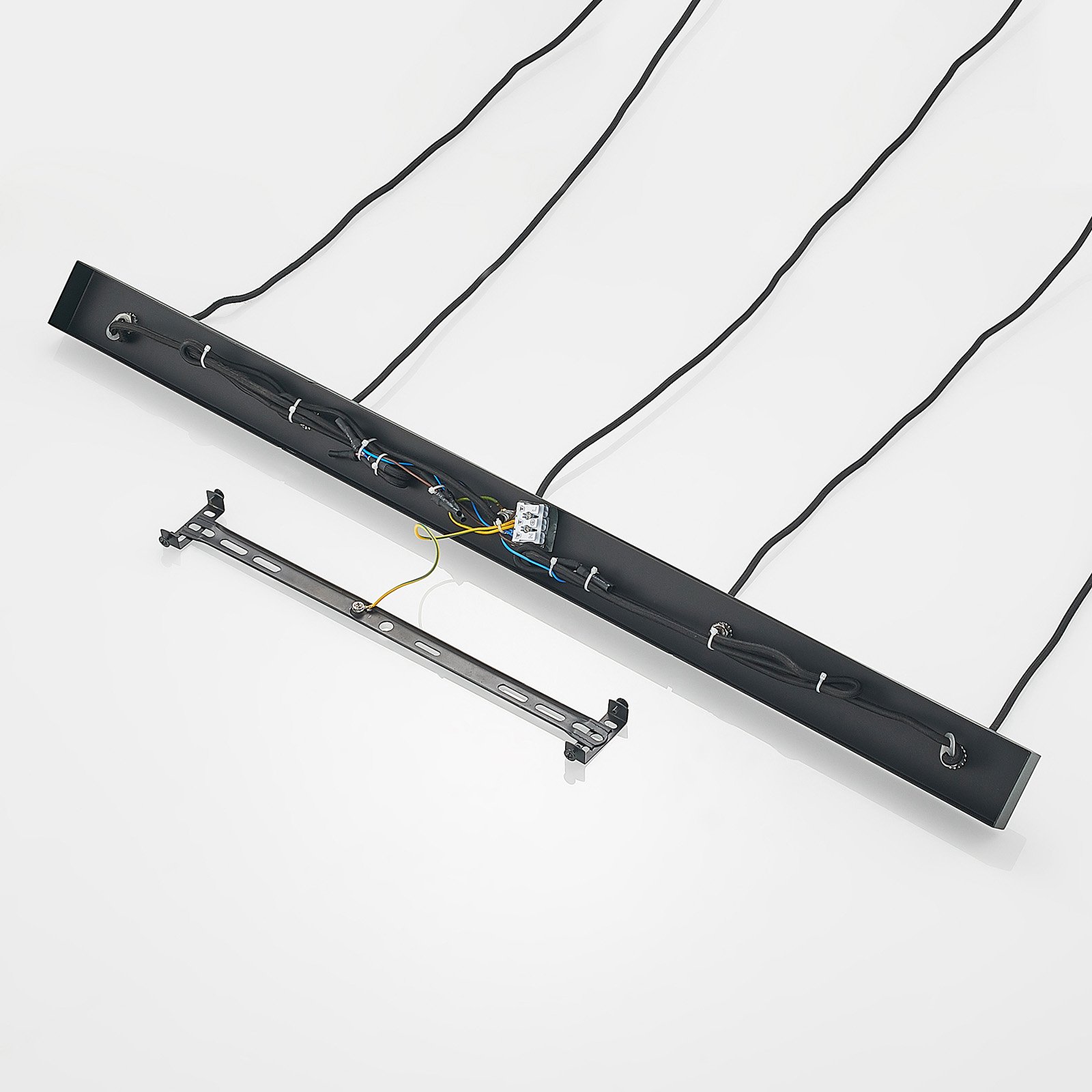 Andrik 5 Round Pendel Black - Lucande