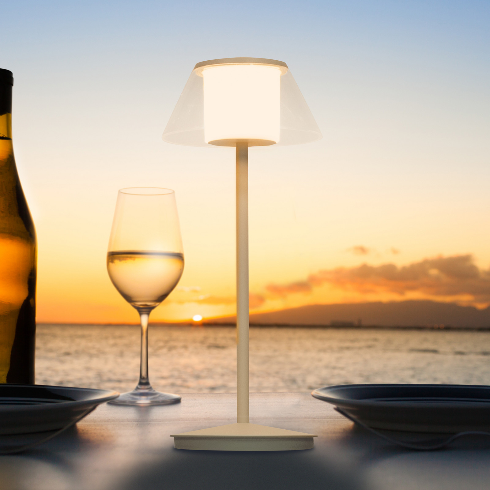 Mantra Iluminación LED stolna lampa na baterije K5, bijela, aluminij, IP54, mogućnost
