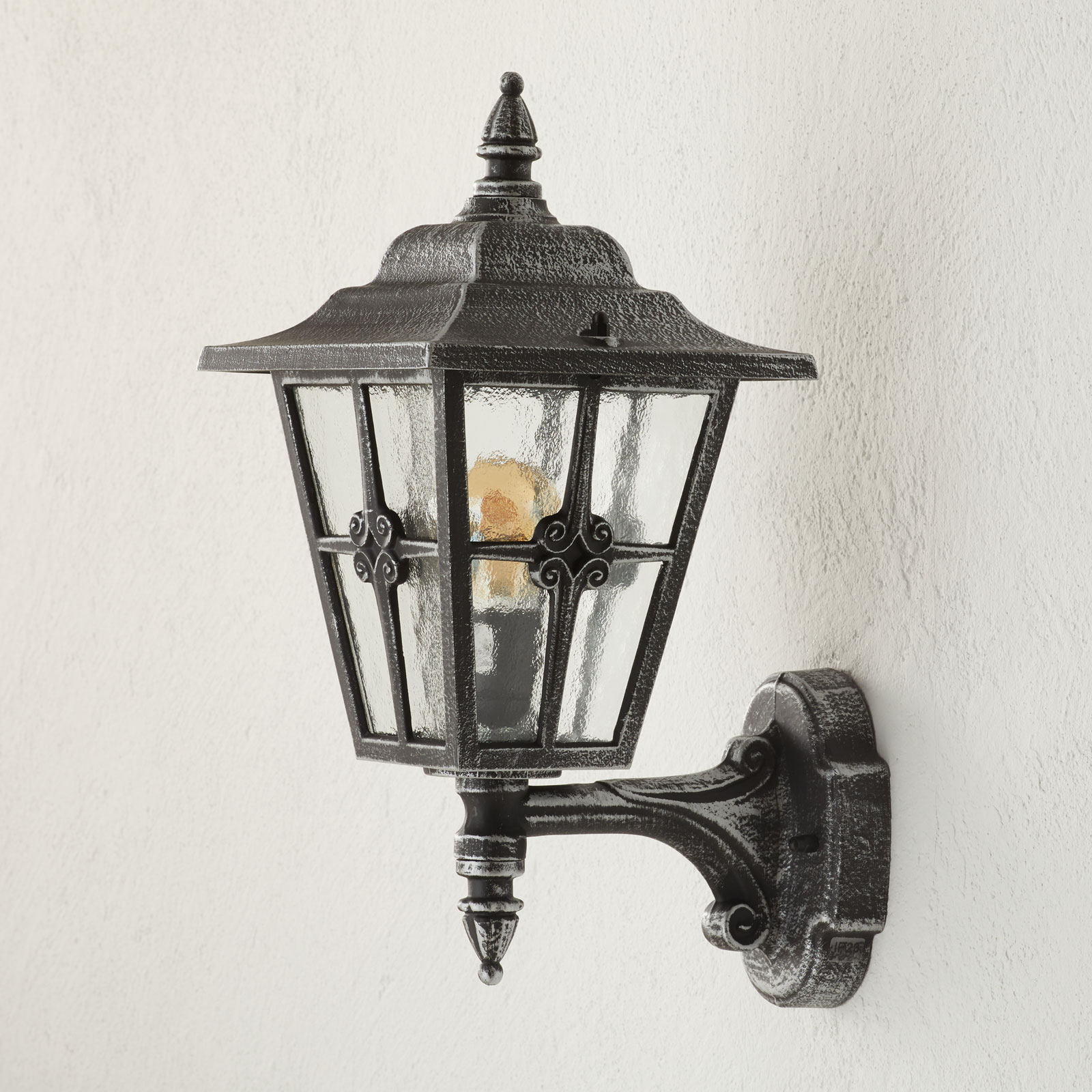 Aantrekkelijke buitenwandlamp 763 S