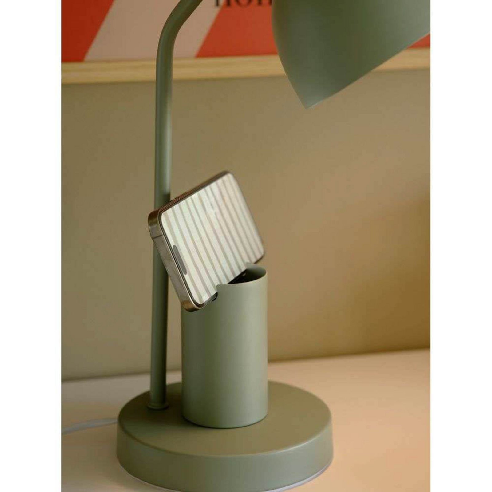 Lámpara de mesa Devone, verde polvo, altura 43 cm, metal