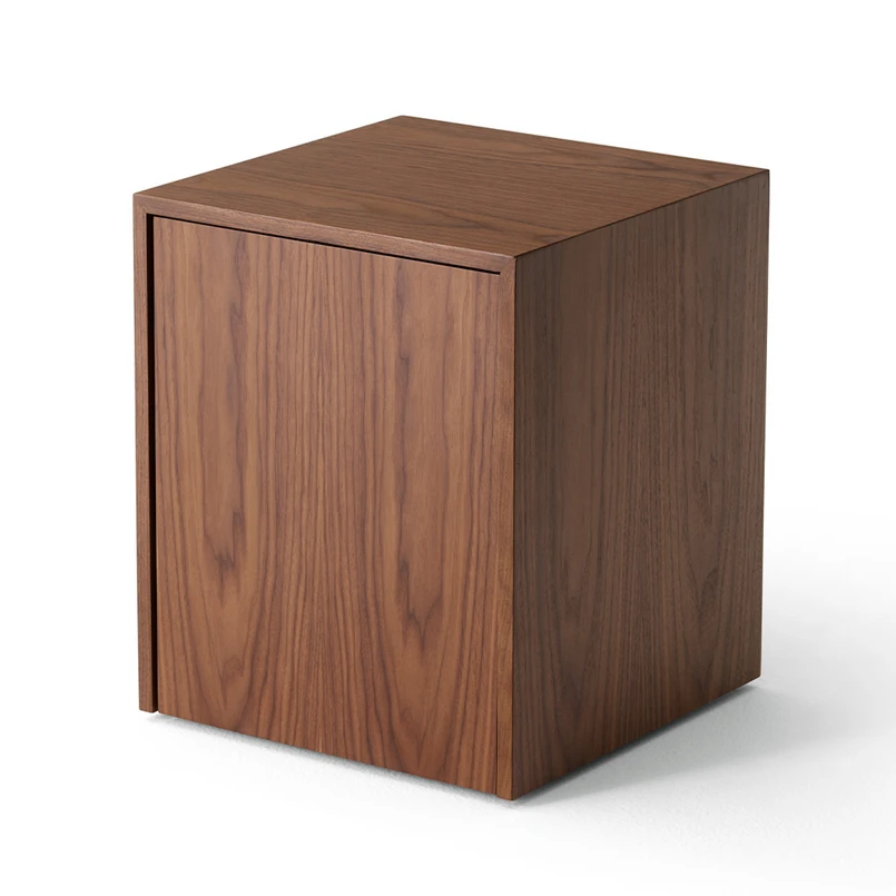 Produktfoto för New Works - Mass Side Table w. Drawer - Sidobord - Walnut - H47 x W40 x D40 cm
