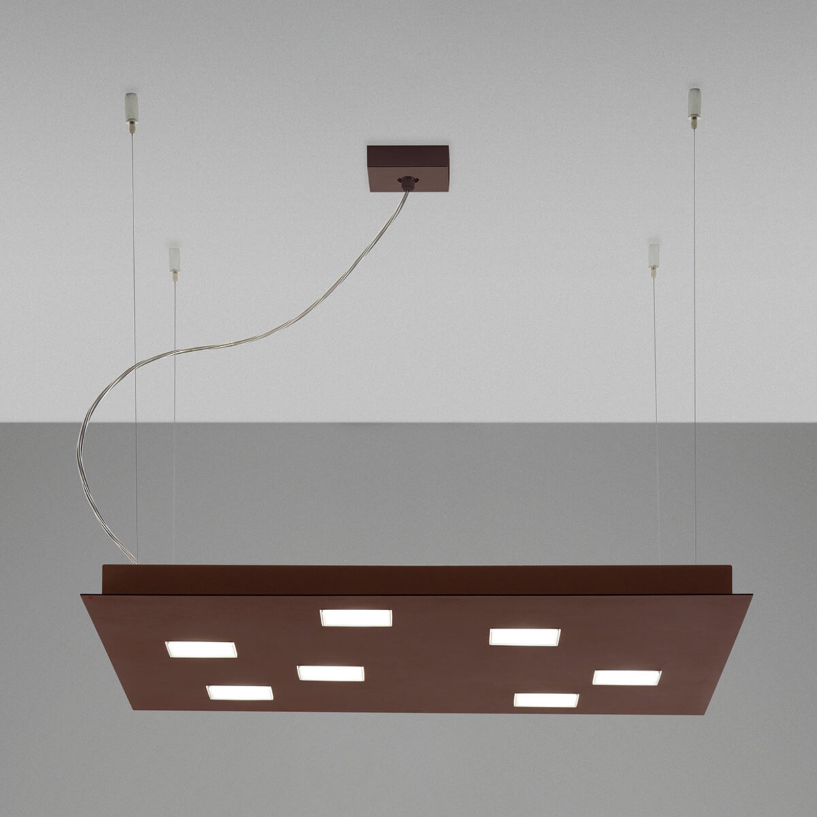 Fabbian Quarter -LED-riippuvalaisin 7-lamp. ruskea