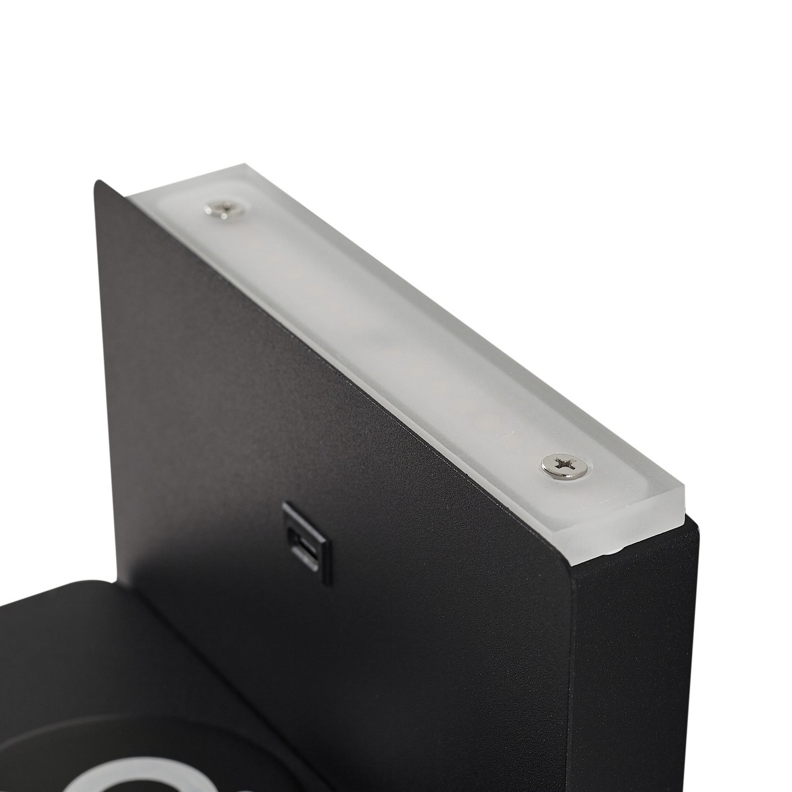 Auden LED-væglampe, sort, stik, ladestation - Lindby