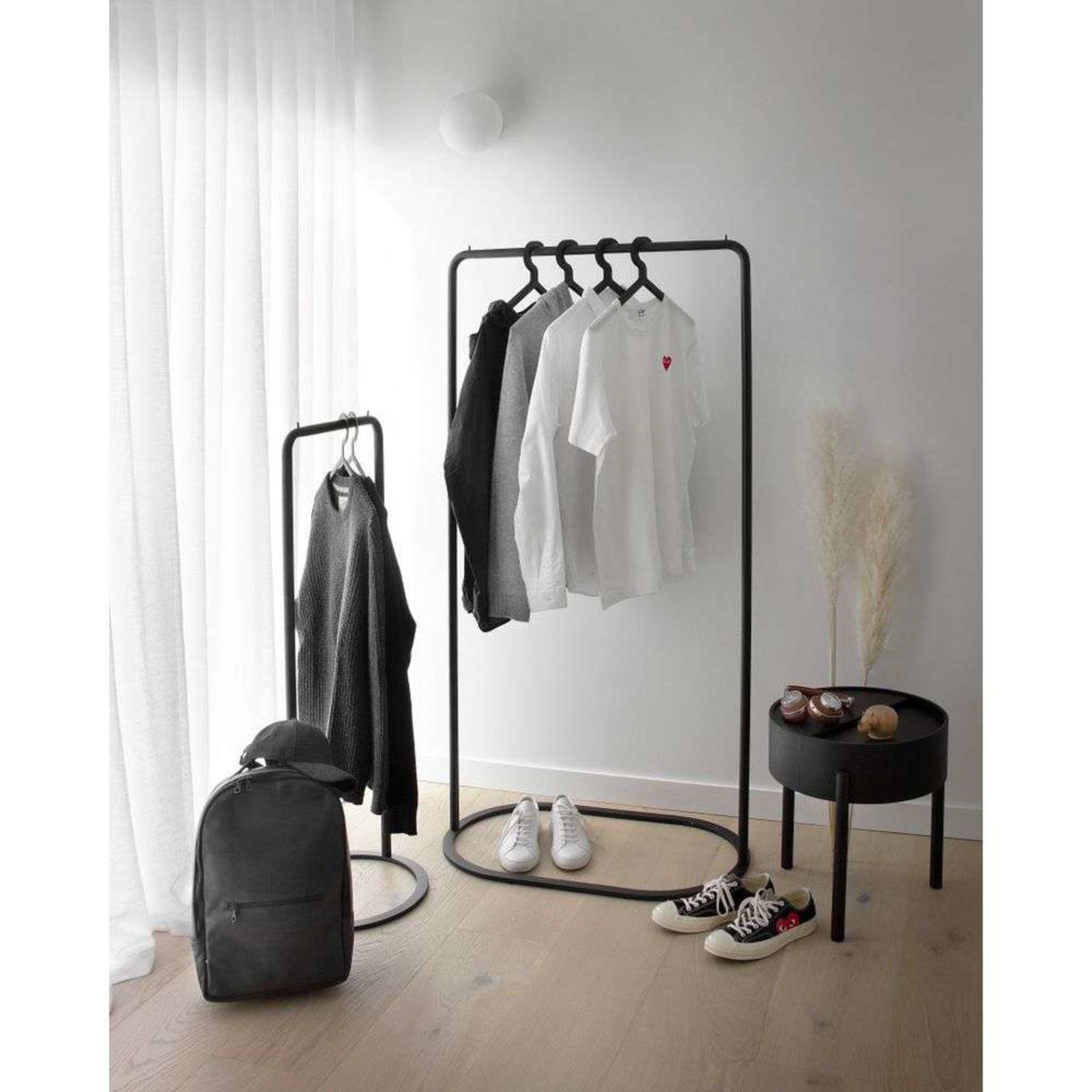 O&O Clothes Rack Large Black - Woud