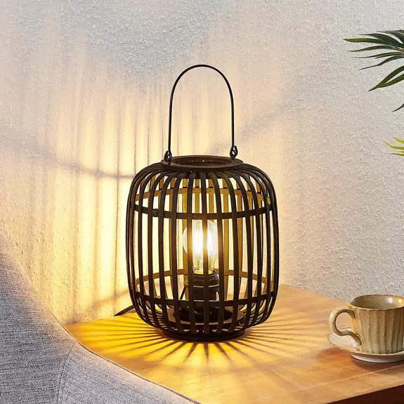 Lampenwelt Lindby Tischlampe Canyana, schwarz, Rattan, 27 cm hoch