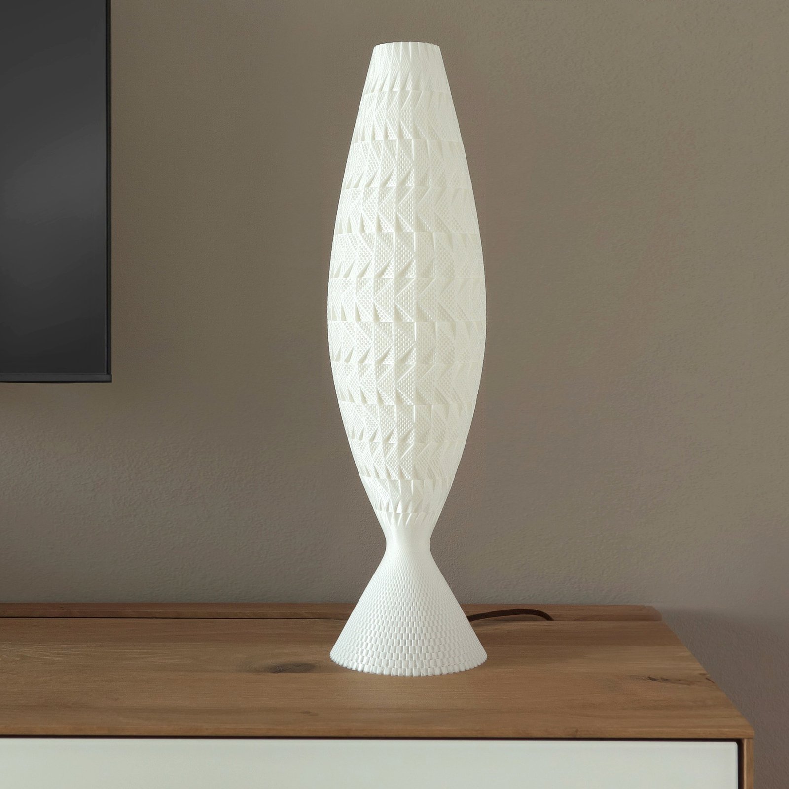 Fraktal table lamp made of biomaterial, silk