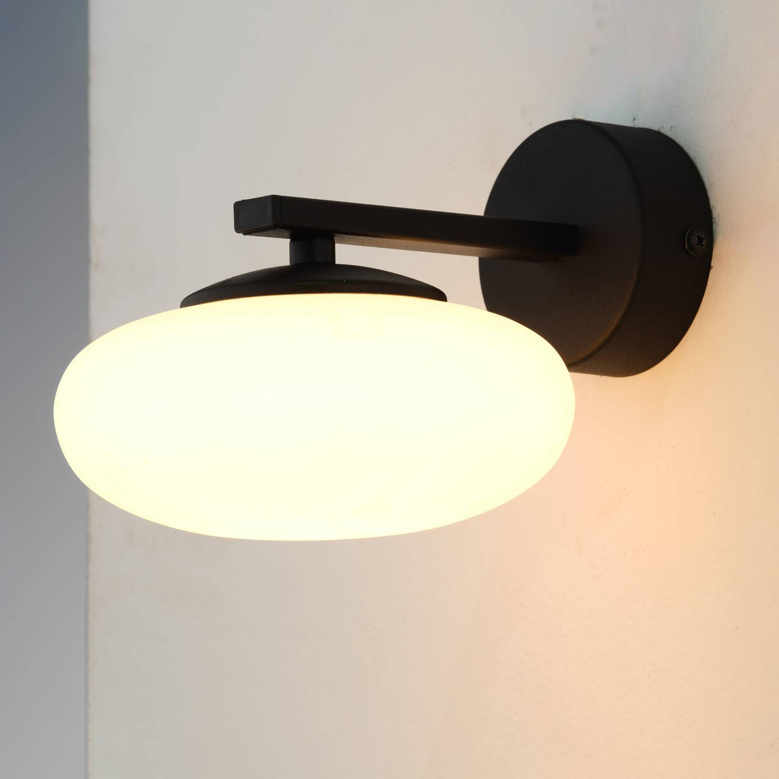 Euluna Wall Light - Living / Dining Room - dimmable - Modern - Black