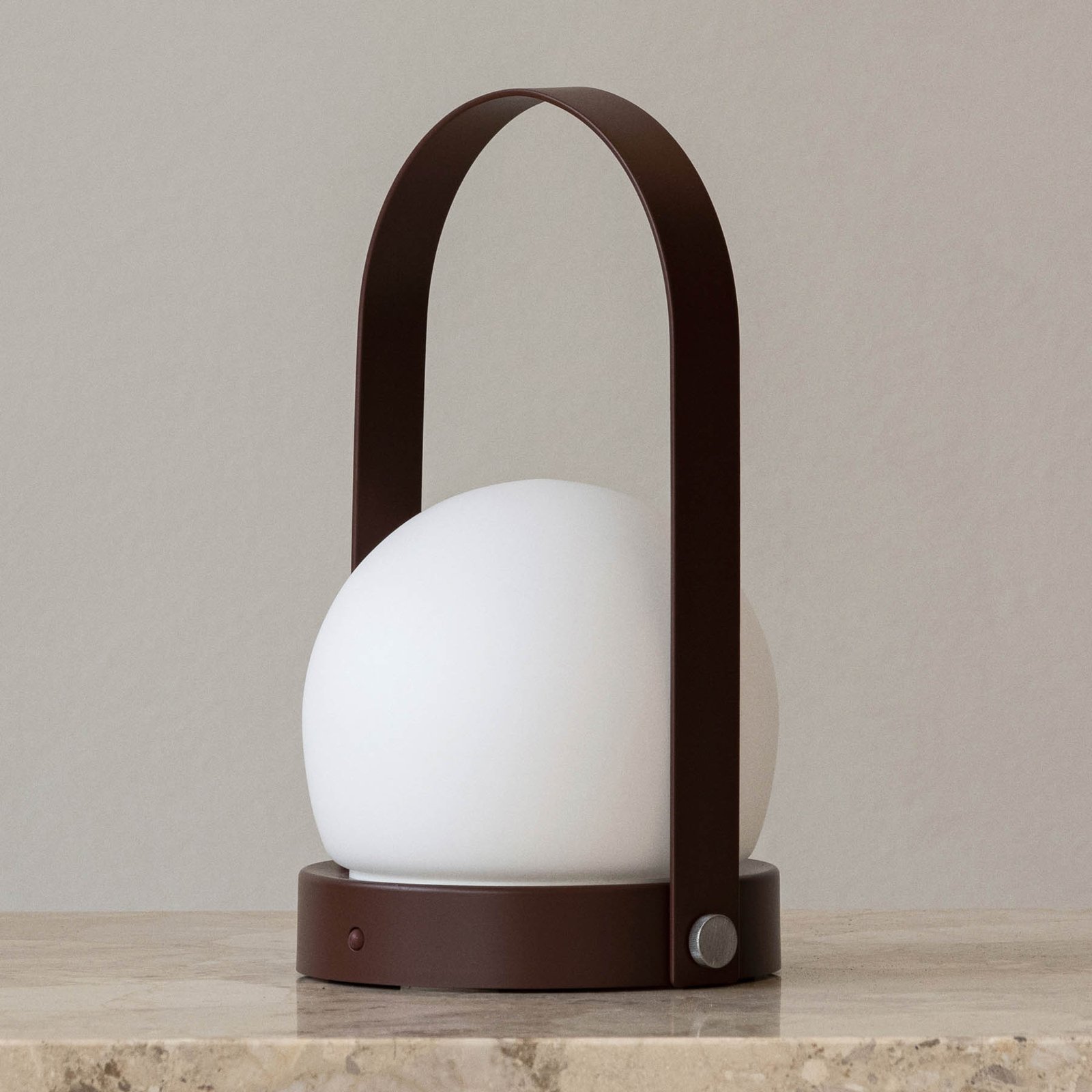 Carrie Portable Taffellamp Black - Audo Copenhagen