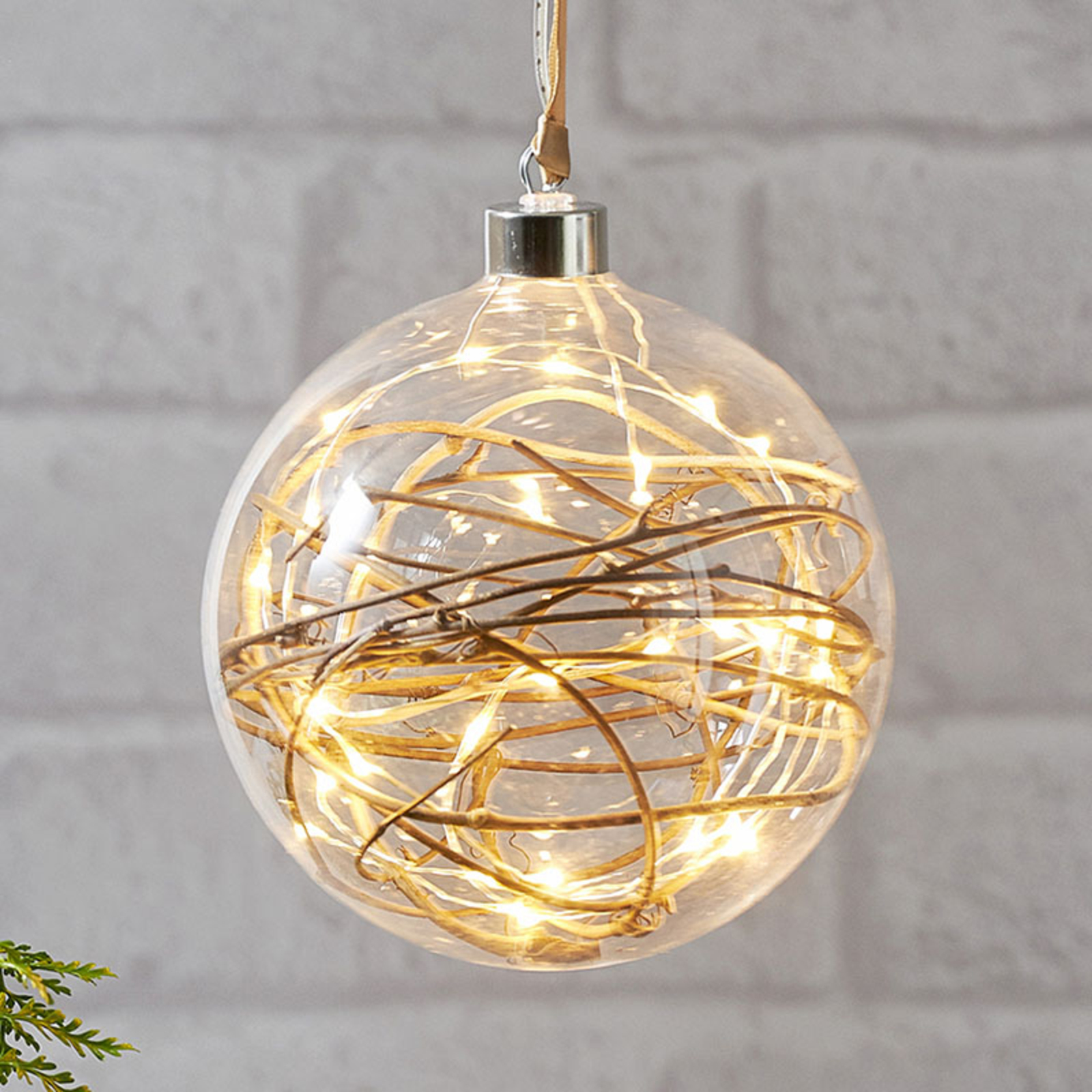 LED-decoratiebol Glow helder, rotan Ø 15 cm