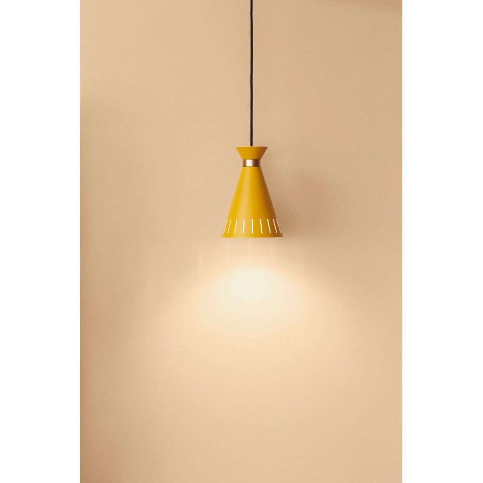 Cone Lustră Pendul Honey Yellow - Warm Nordic