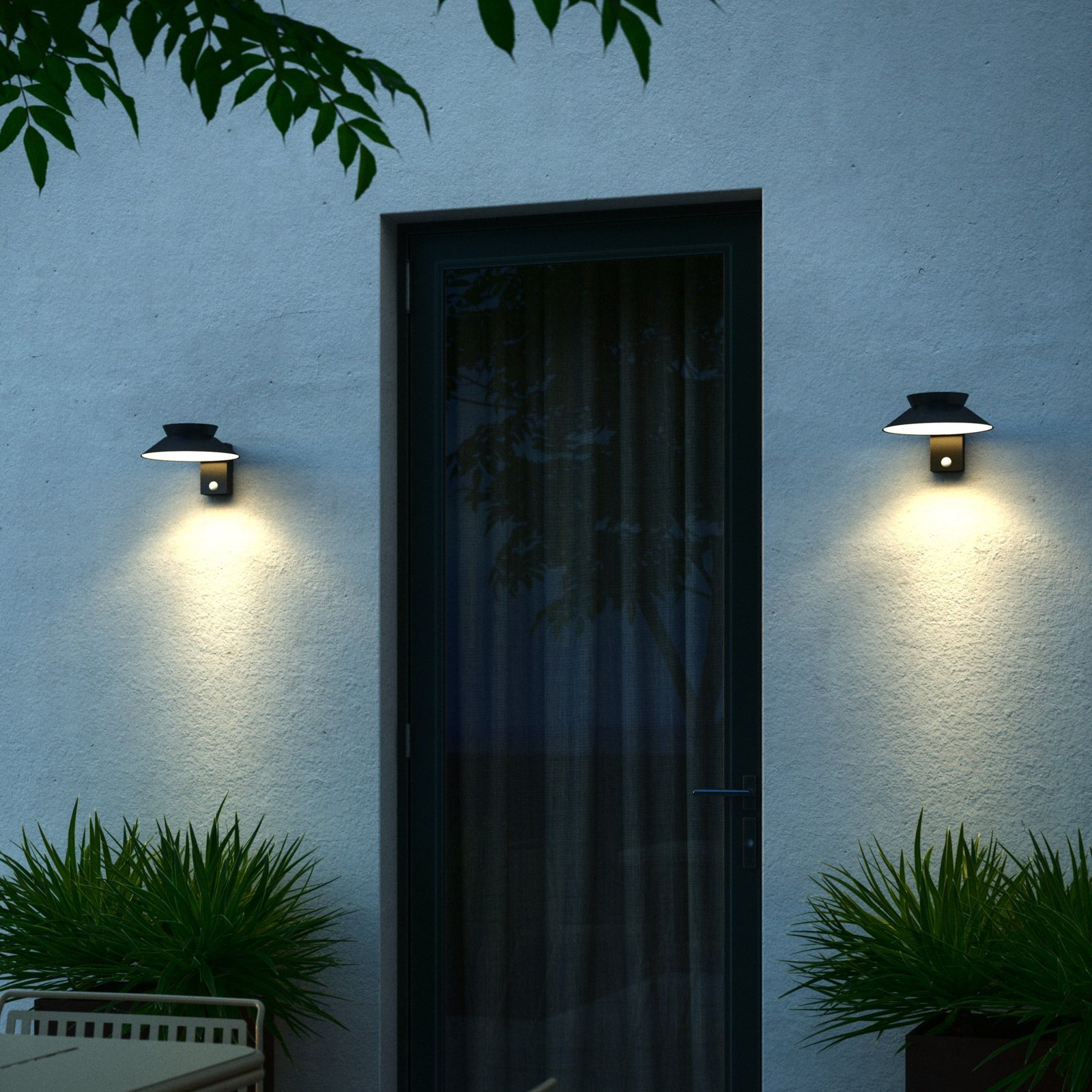 LED outdoor wall light Justina, black, sensor, metal