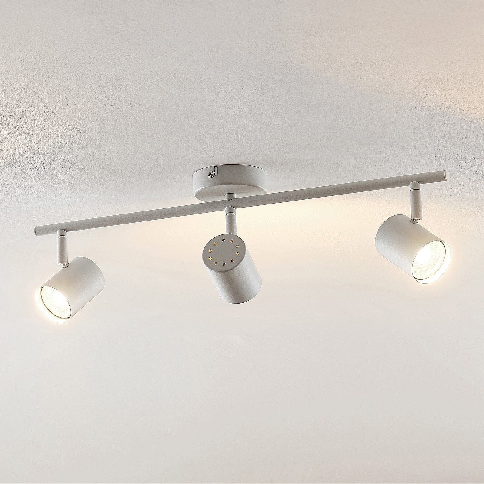 Lindby ceiling light Jorell, matt white, 3-bulb, steel