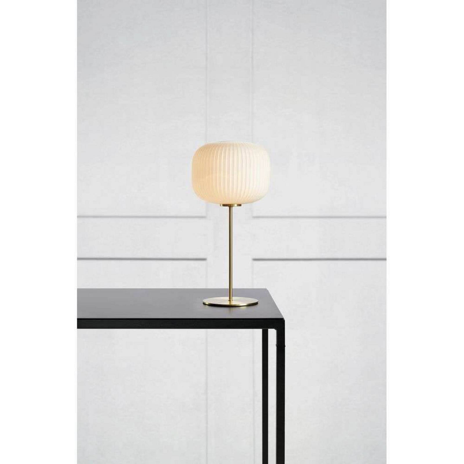 Sober Bordslampa Brushed Brass/White Marksl&ouml;jd - Vardagsrum - Glas