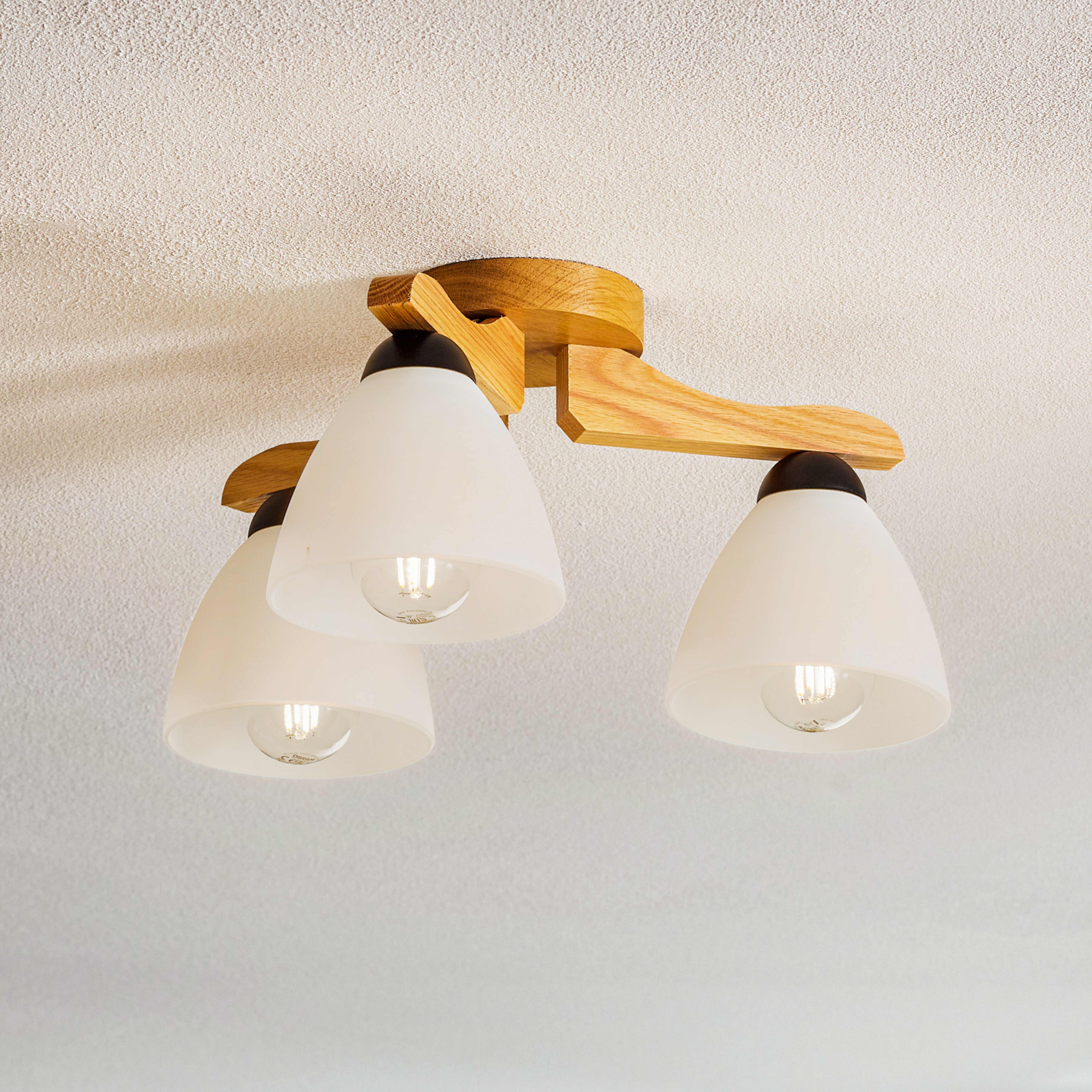 Loftlampe Haro, eg/hvid 3 lyskilder