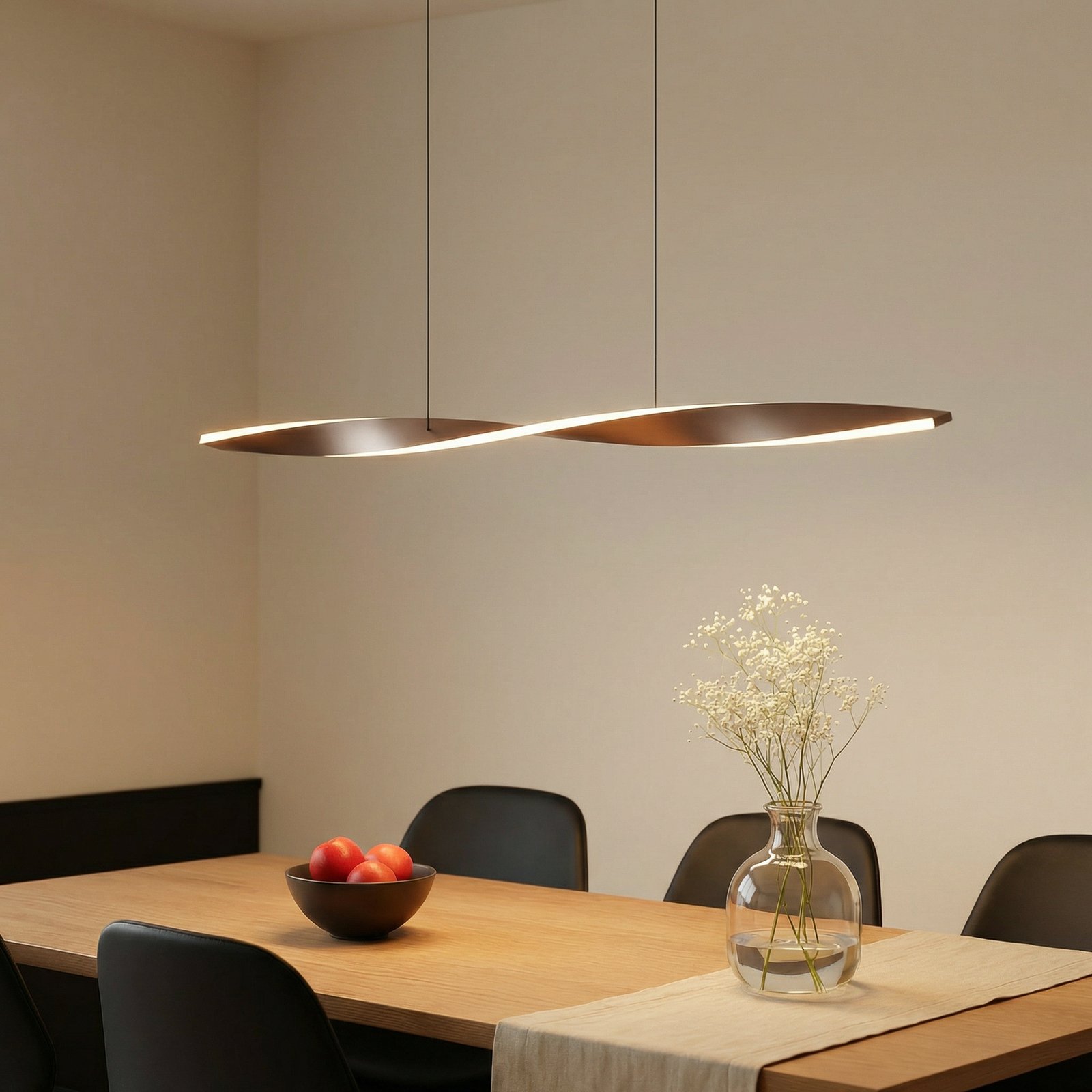 Lindby LED κρεμαστό φωτιστικό Jaren, μαύρο/καφέ, 100 cm, CCT Lindby LED κρεμαστό φωτιστικό Jaren, μαύρο/καφέ, 100 cm, CCT