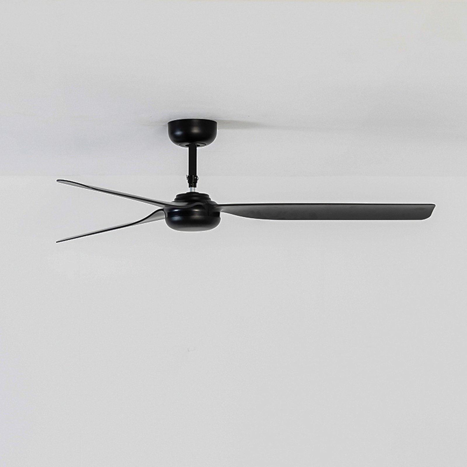 Punt M ceiling fan, DC, 3 blades, black