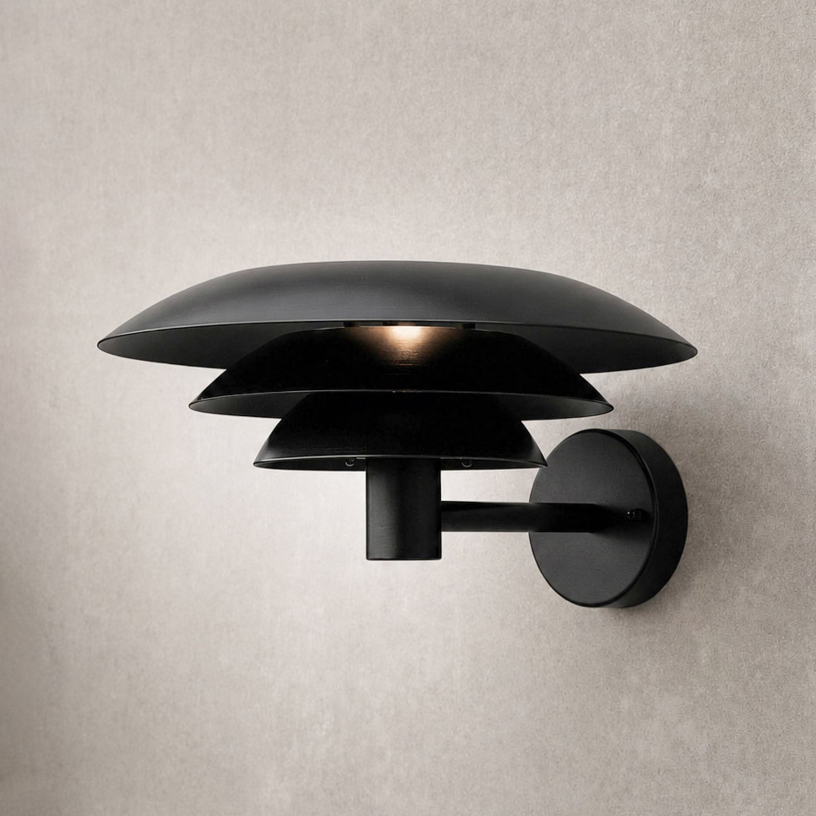 DL30 udendørs væglampe, sort, aluminium, stål, G9 – Dyberg Larsen DL30 udendørs væglampe, sort, aluminium, stål, G9 – Dyberg Larsen
