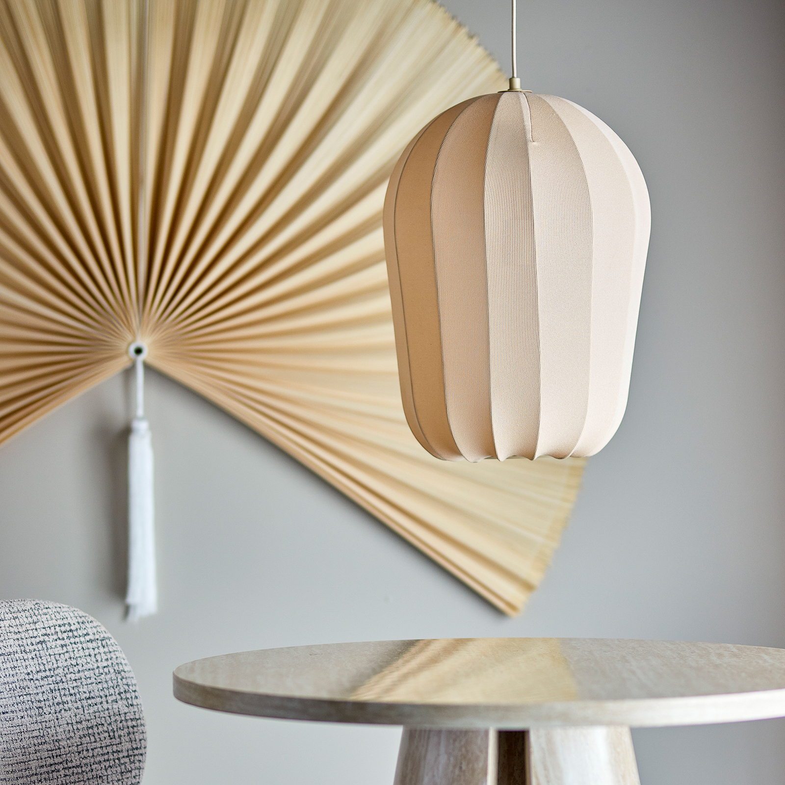 Suspension Naluna, crème, Ø 42 cm, tissu, E27 - Bloomingville