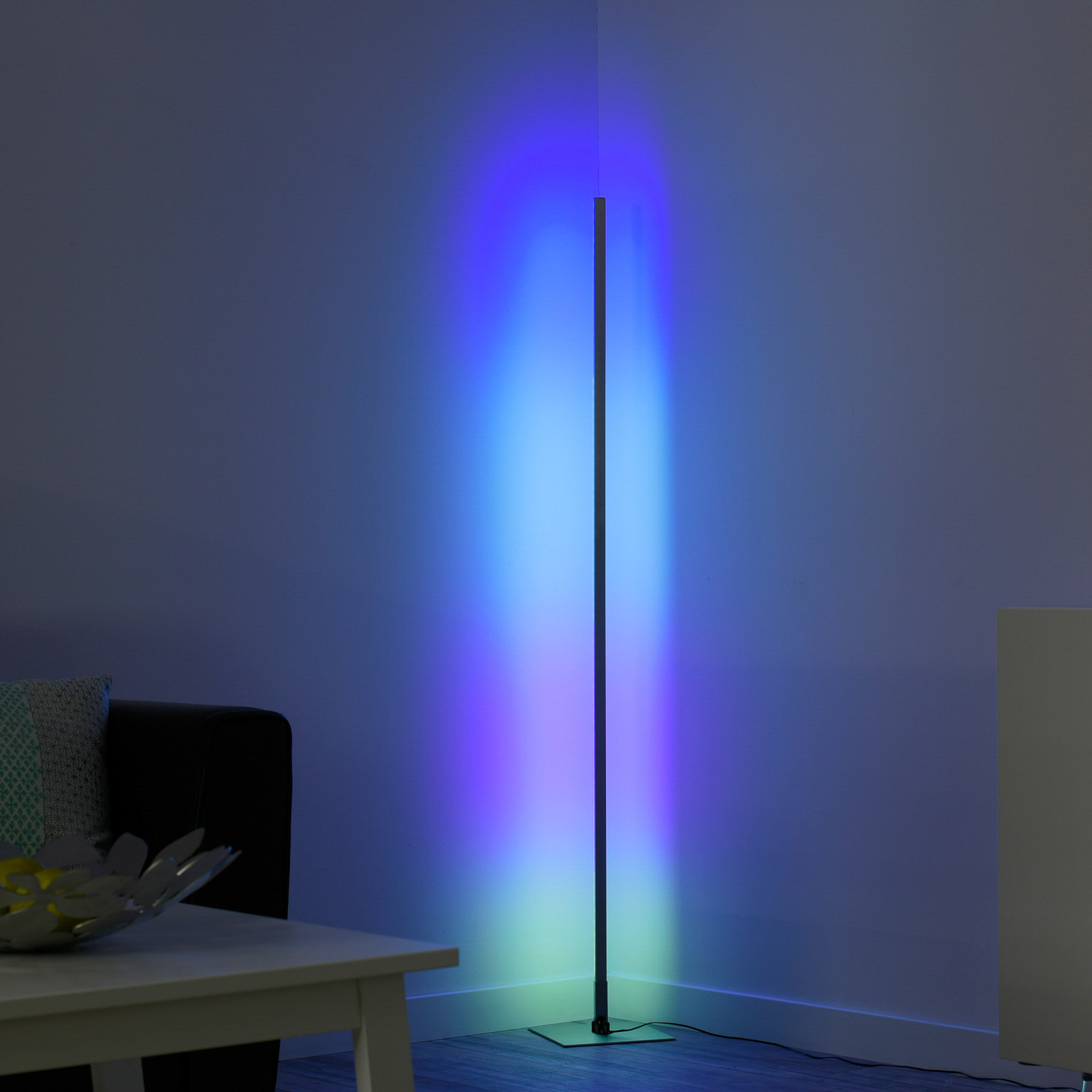 Lampadaire LED Henry, télécommandable, RGB/CCT