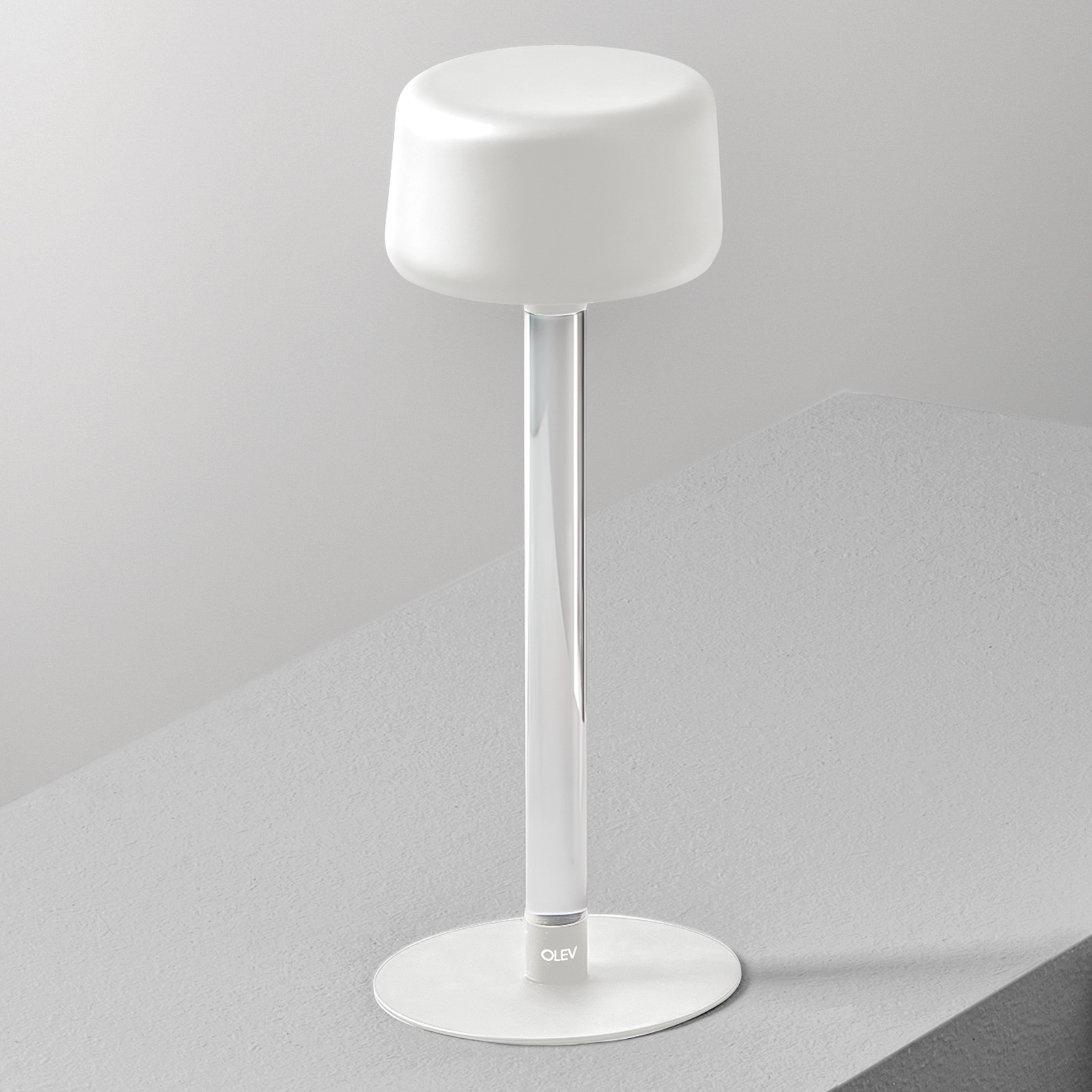 OLEV Tee designer table lamp with a battery, white