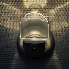Lampka nocna LED Slim do gniazdka, z czujnikiem