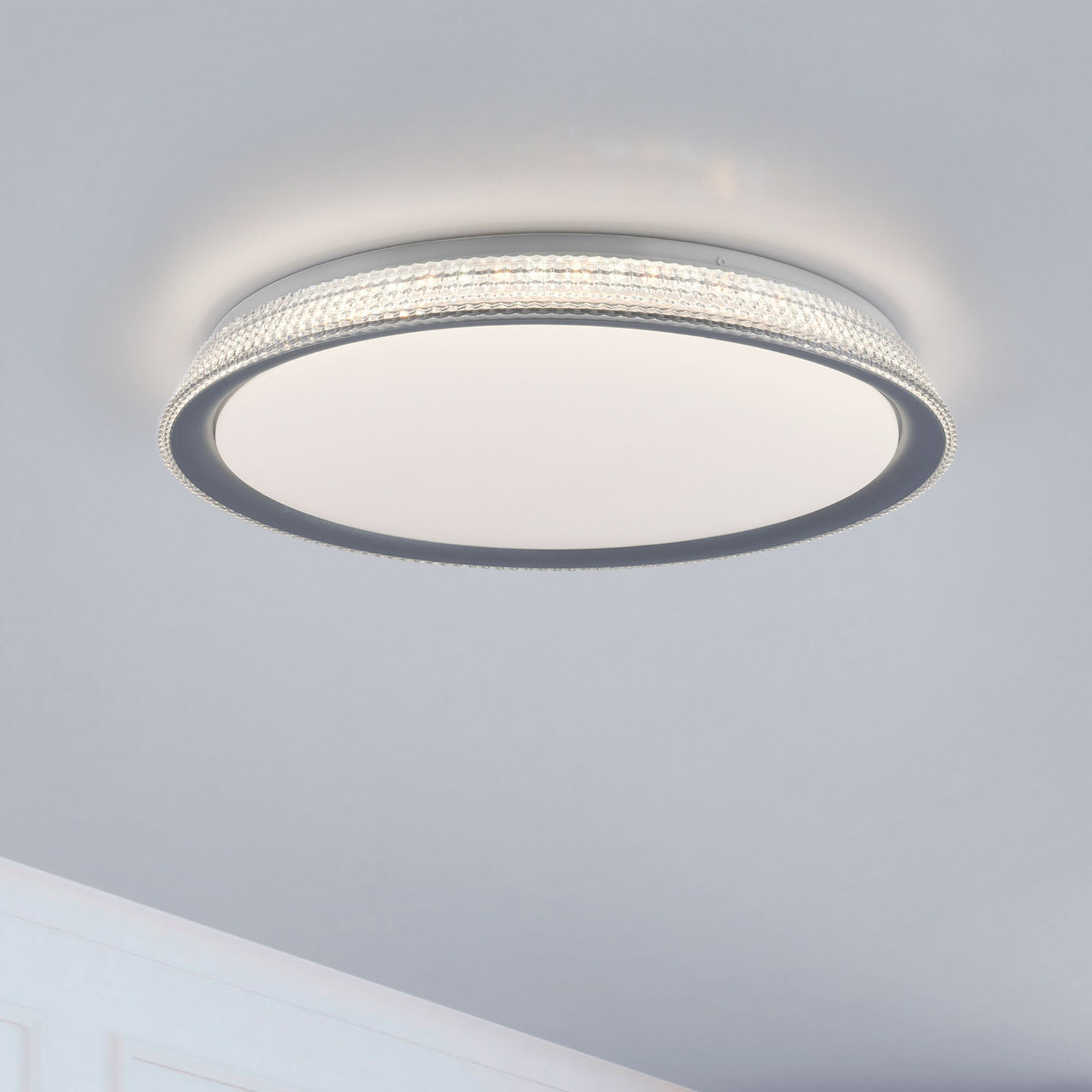 LED stropna svjetiljka Kari, Switchmo s mogućnošću prigušivanja, Ø 51 cm
