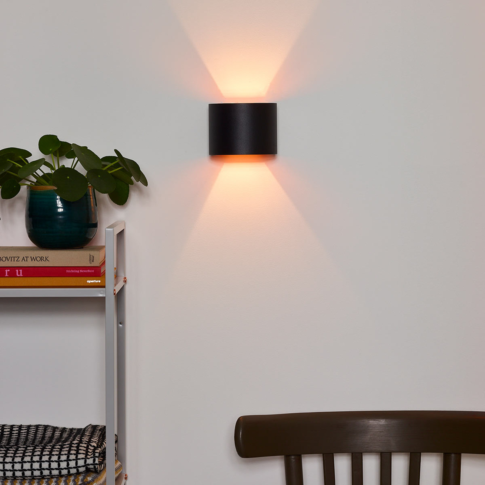 Xio LED-væglampe, bredde 13 cm, sort