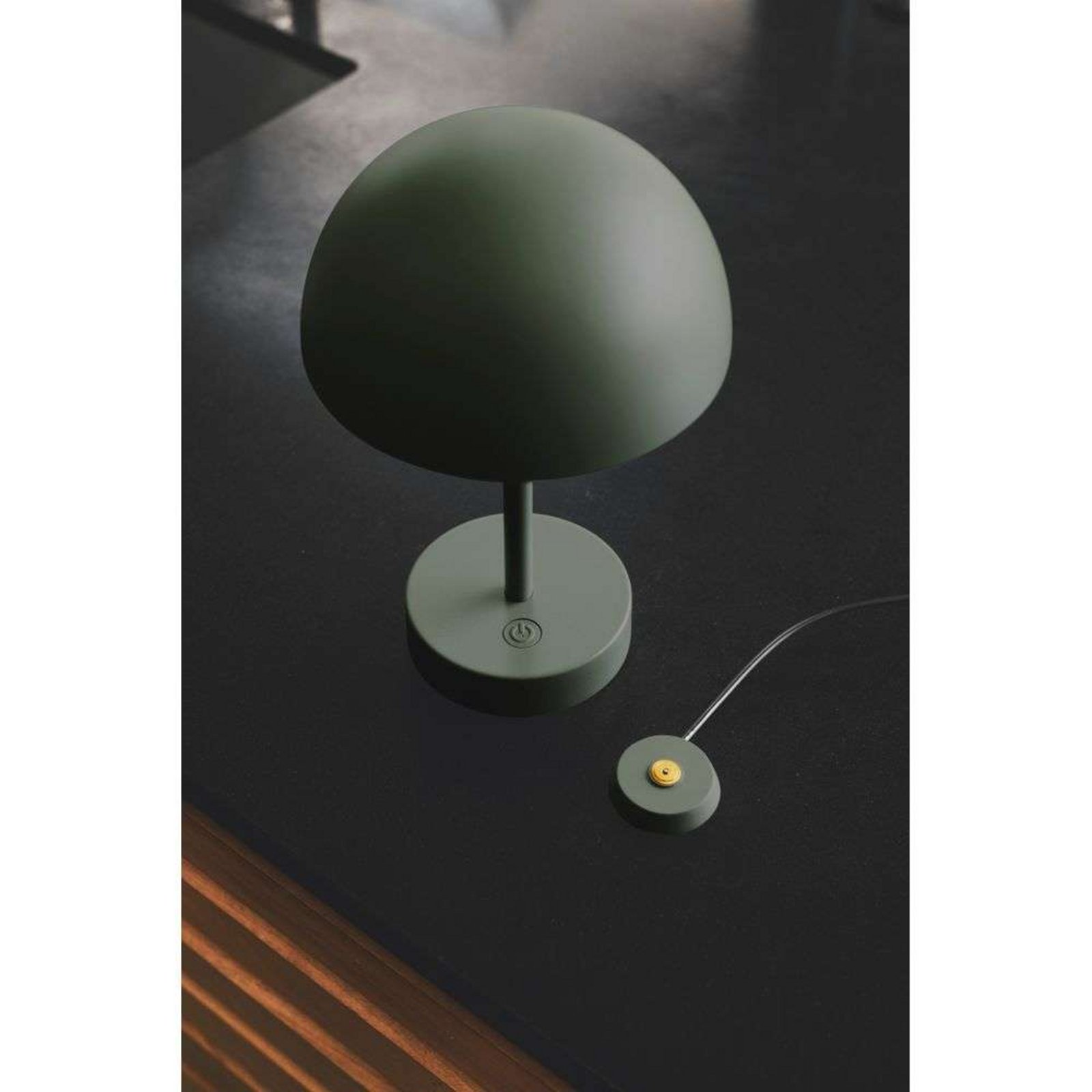 Ellen To-Go Portable Bordslampa IP44 Olive Green - Nordlux