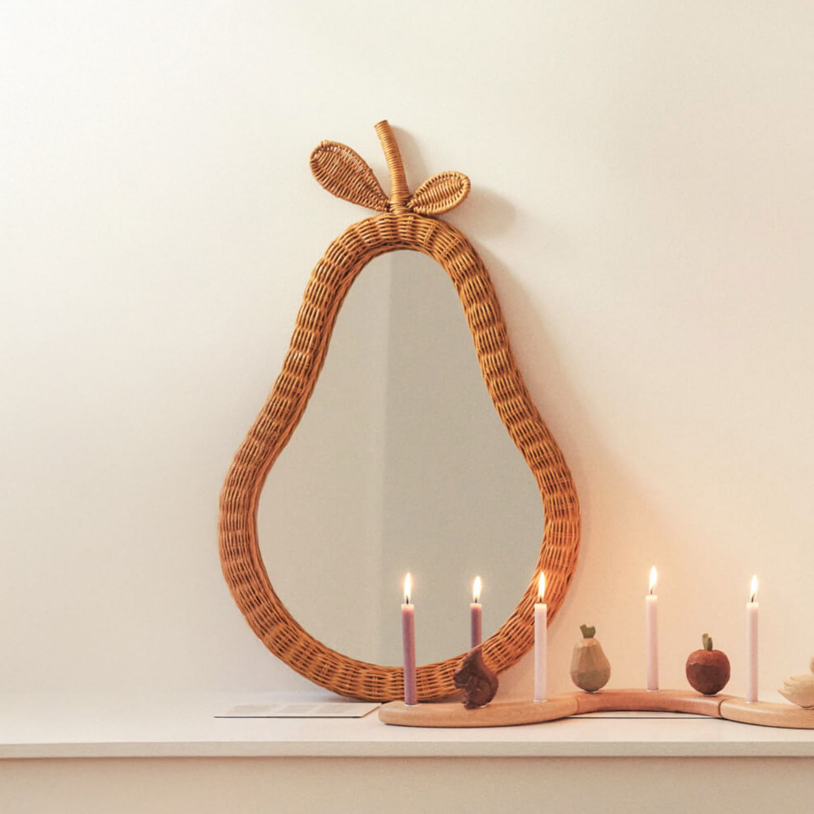 PEAR Wandspiegel, Rattan natur, 64 x 40 cm - ferm LIVING PEAR Wandspiegel, Rattan natur, 64 x 40 cm - ferm LIVING