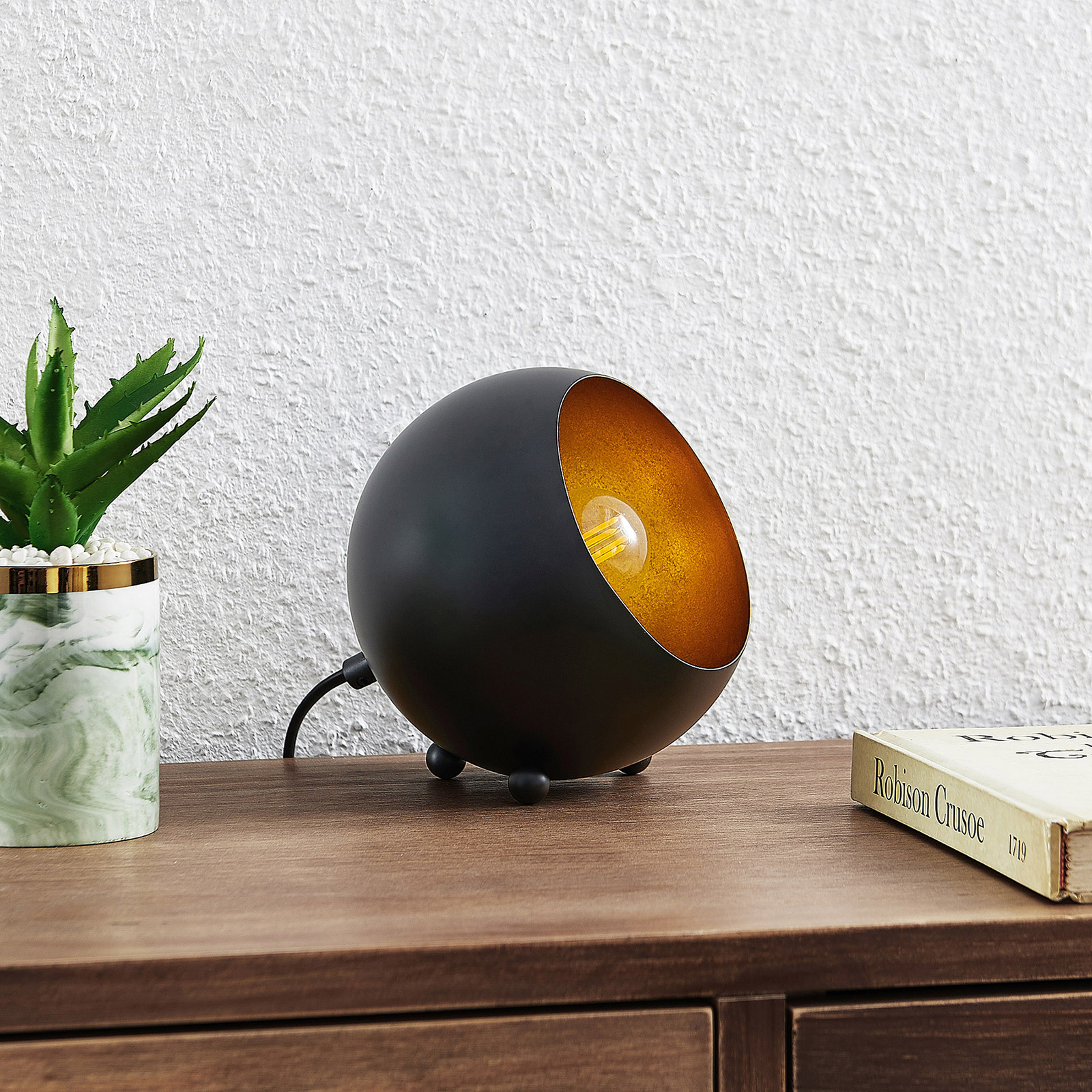 Lindby Filamoni table lamp in black and gold