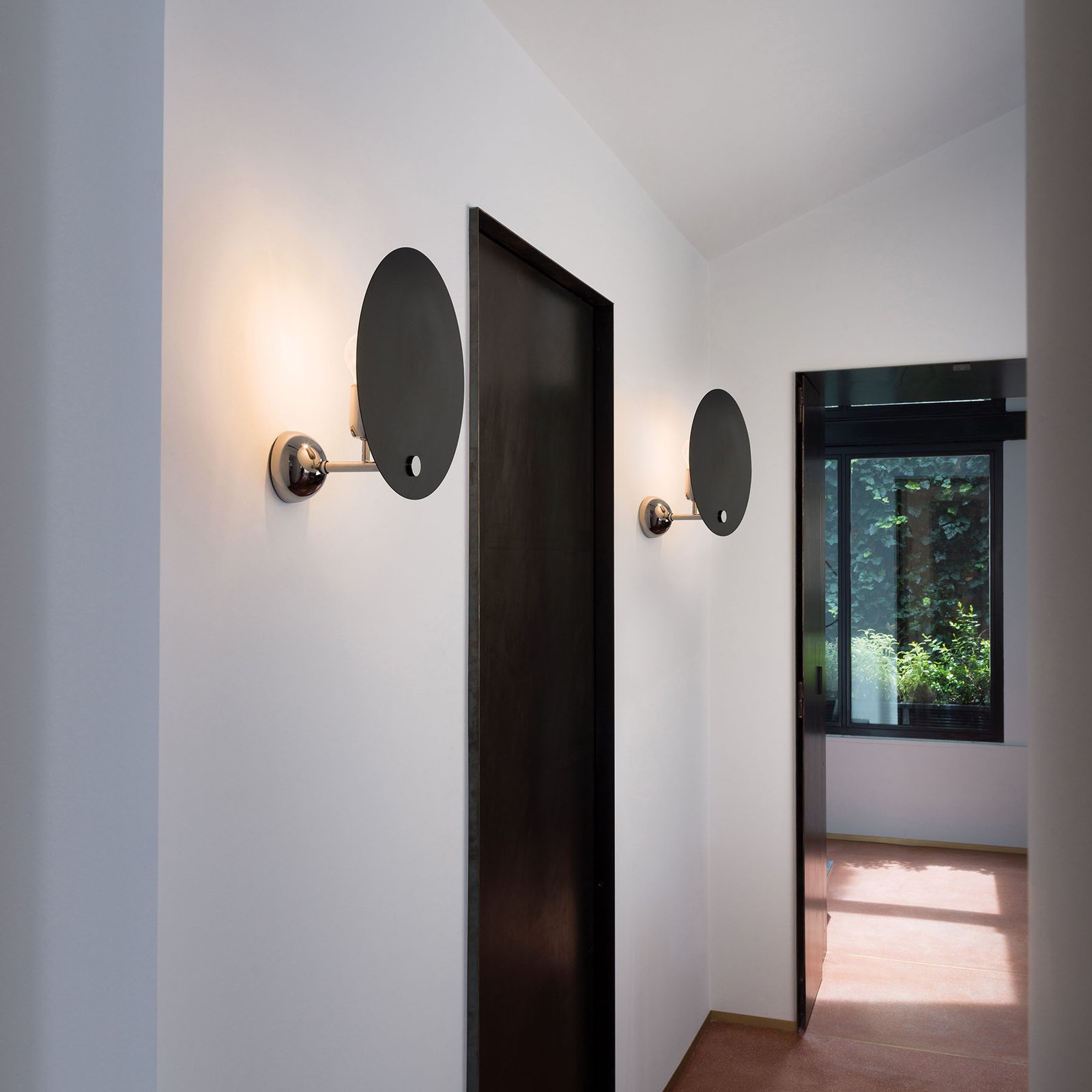 Nemo Kuta wall lamp for indirect lighting