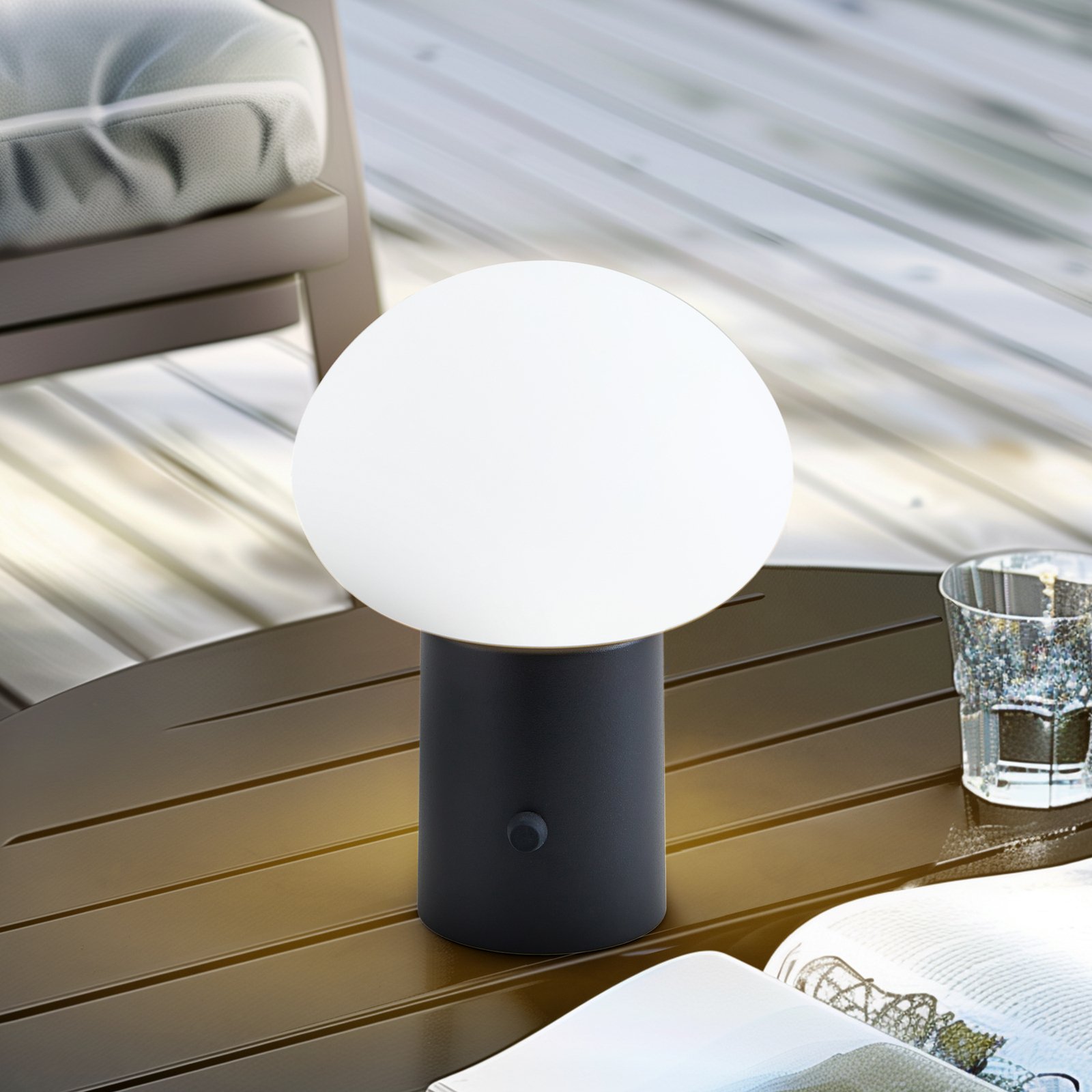 Zelie Portable Bordlampe IP44 Svart/Hvit - Lindby