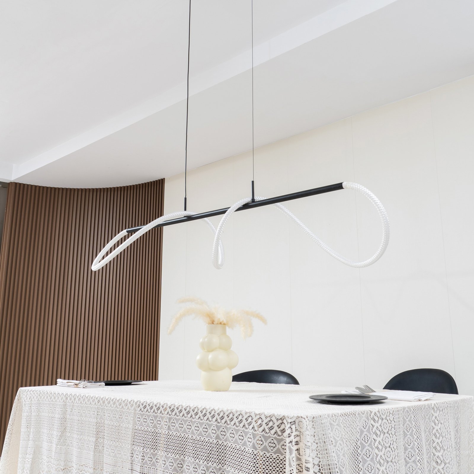 Lucande LED-Hängeleuchte Kisune, schwarz/weiß, Metall
