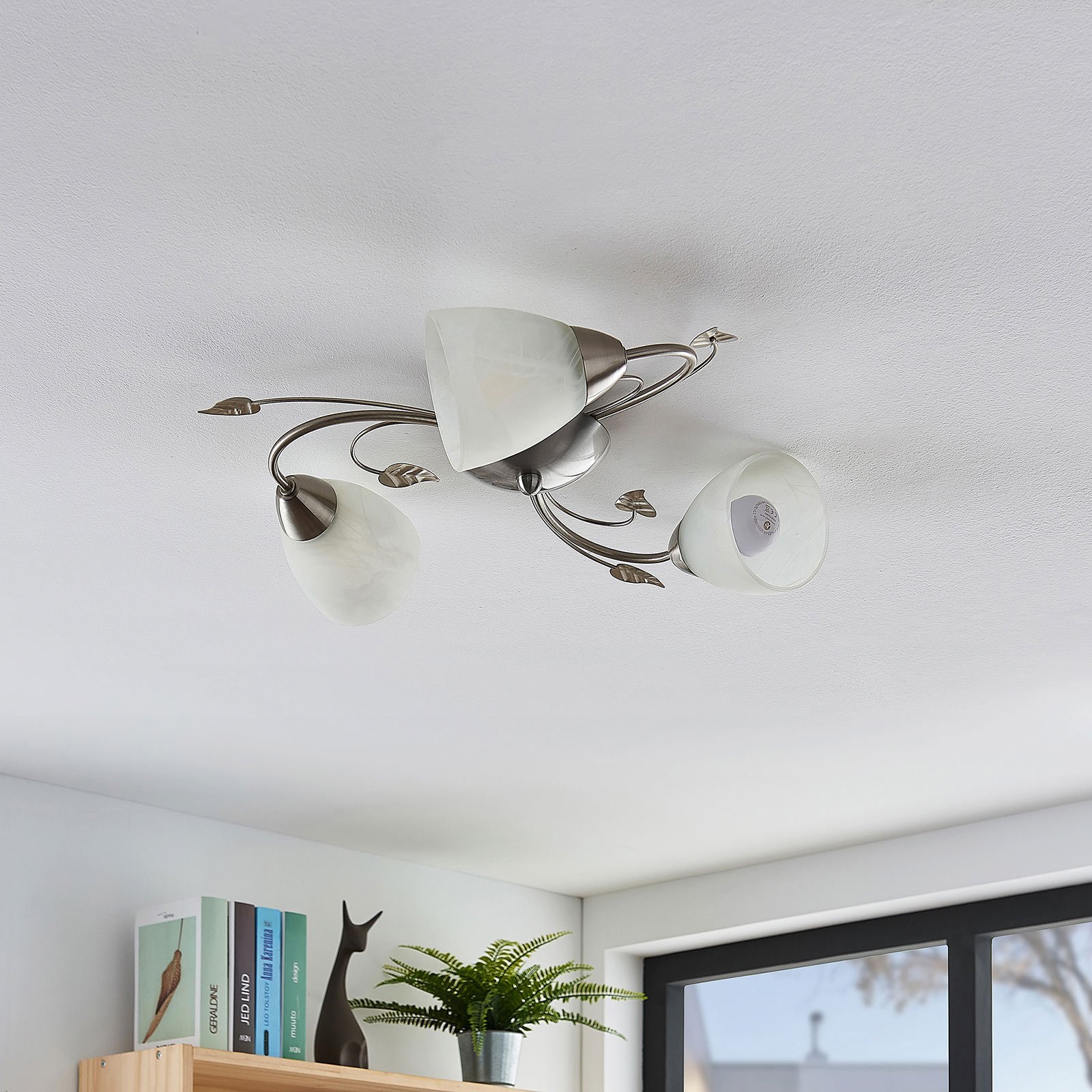 Lindby Deckenleuchte Yannie, 3-flg., 50cm, nickel/weiß, Glas