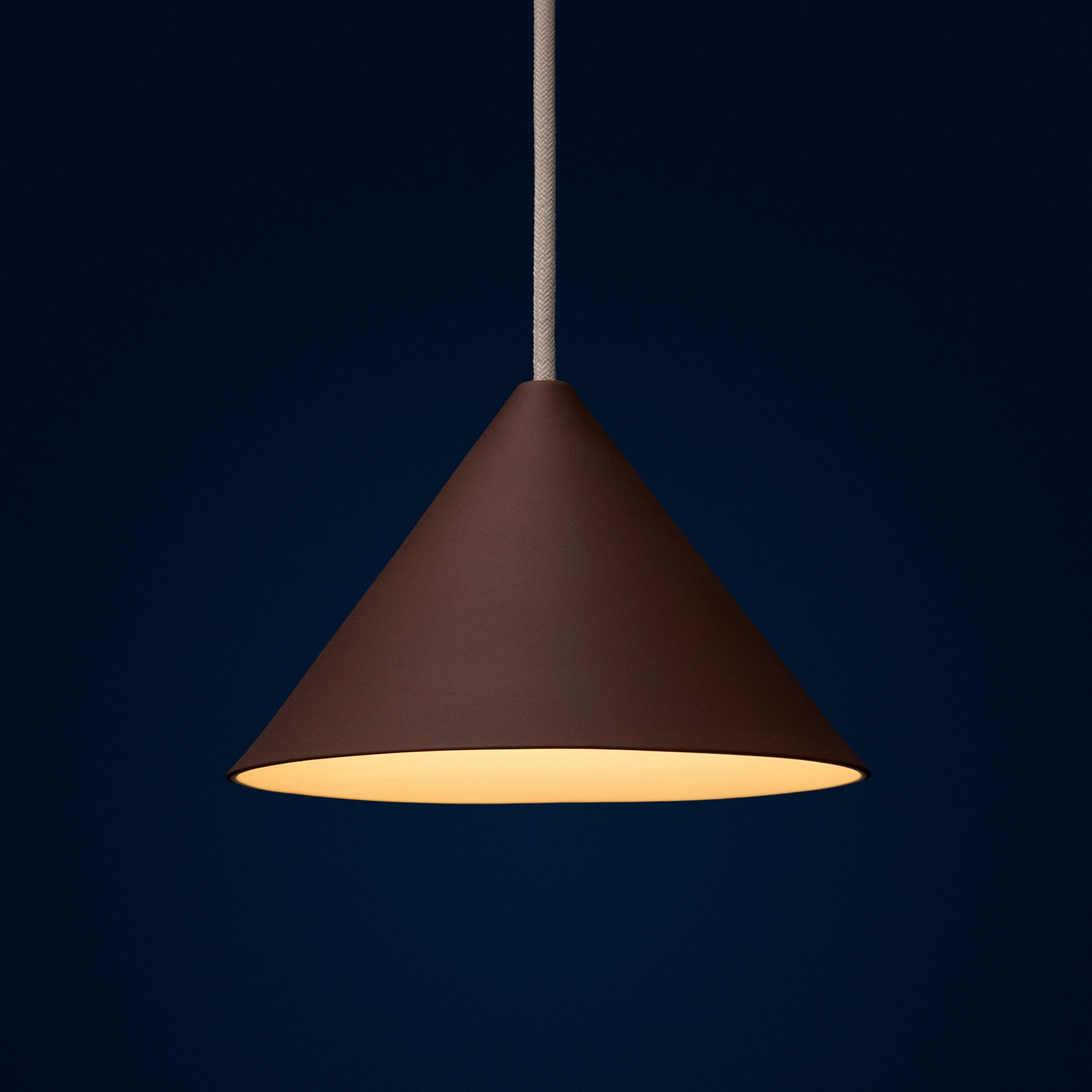 Suspension « Ceramic Cone », marron, Ø 19 cm, porcelaine, G9 - Moebe