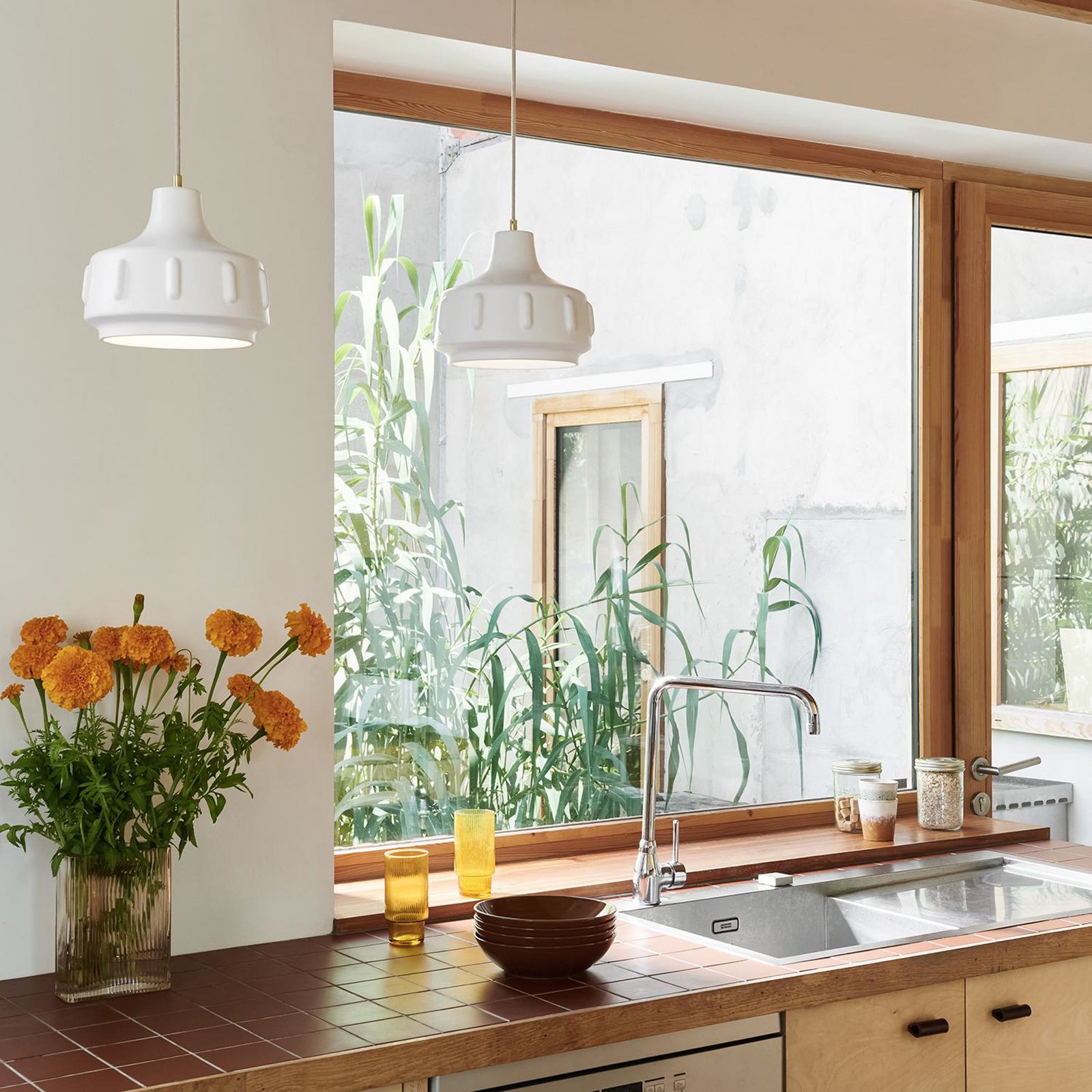 MARKET SET Jimmy hanging light, Ø 25 cm, white, ceramic