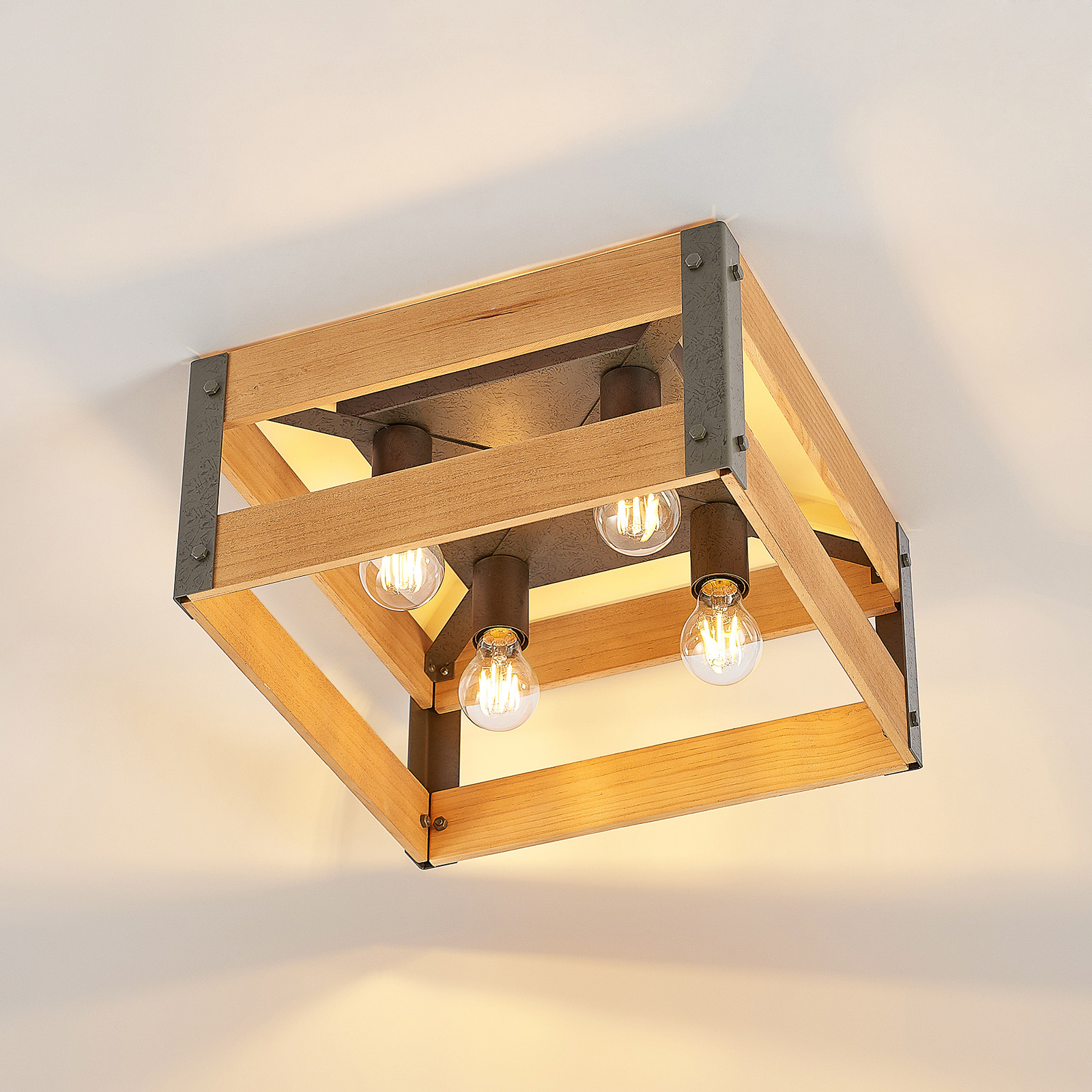 Lindby Gudula Deckenlampe aus Holz und Eisen