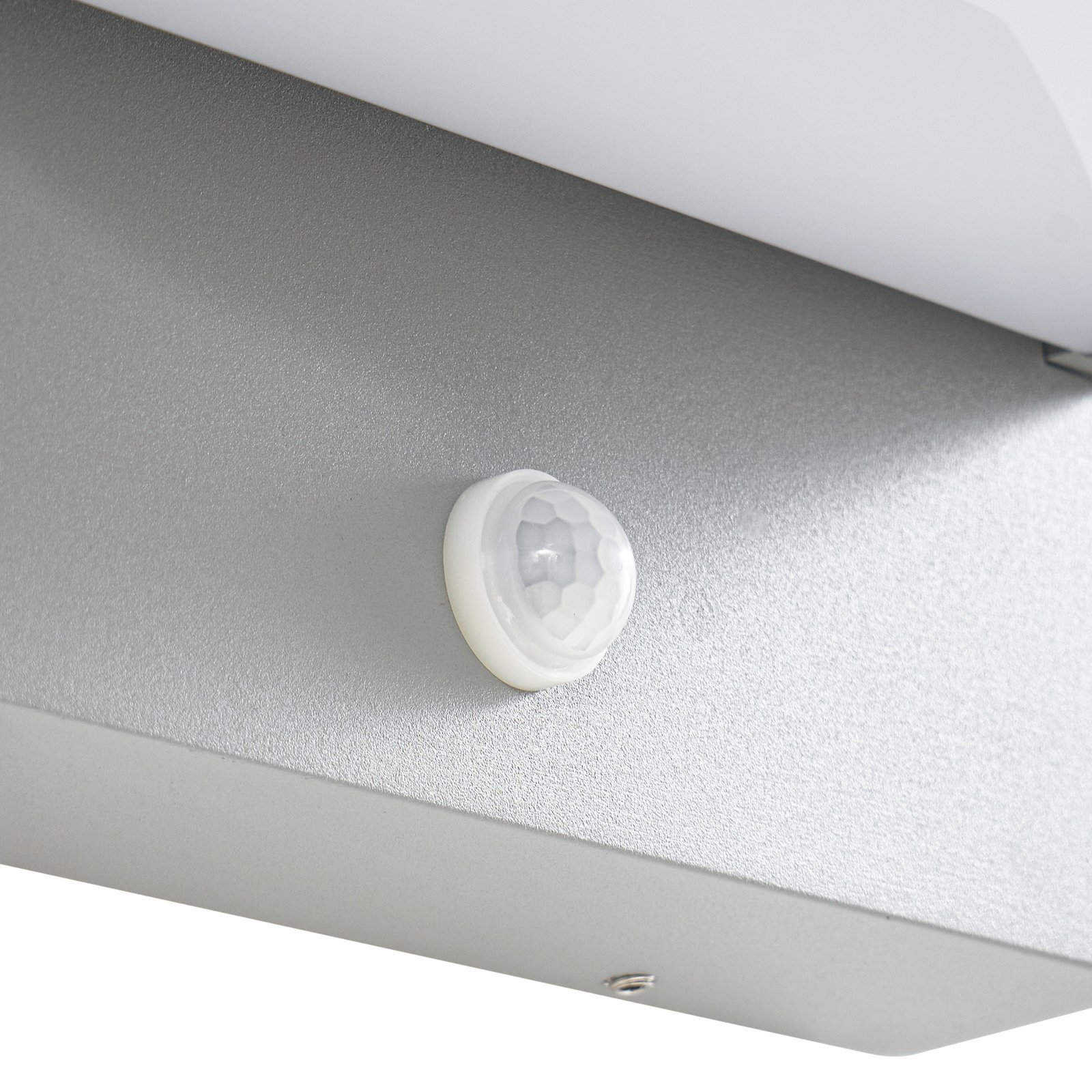 Applique da esterni LED Sherin, sensore, grigia, orientabile - Lindby Applique da esterni LED Sherin, sensore, grigia, orientabile - Lindby