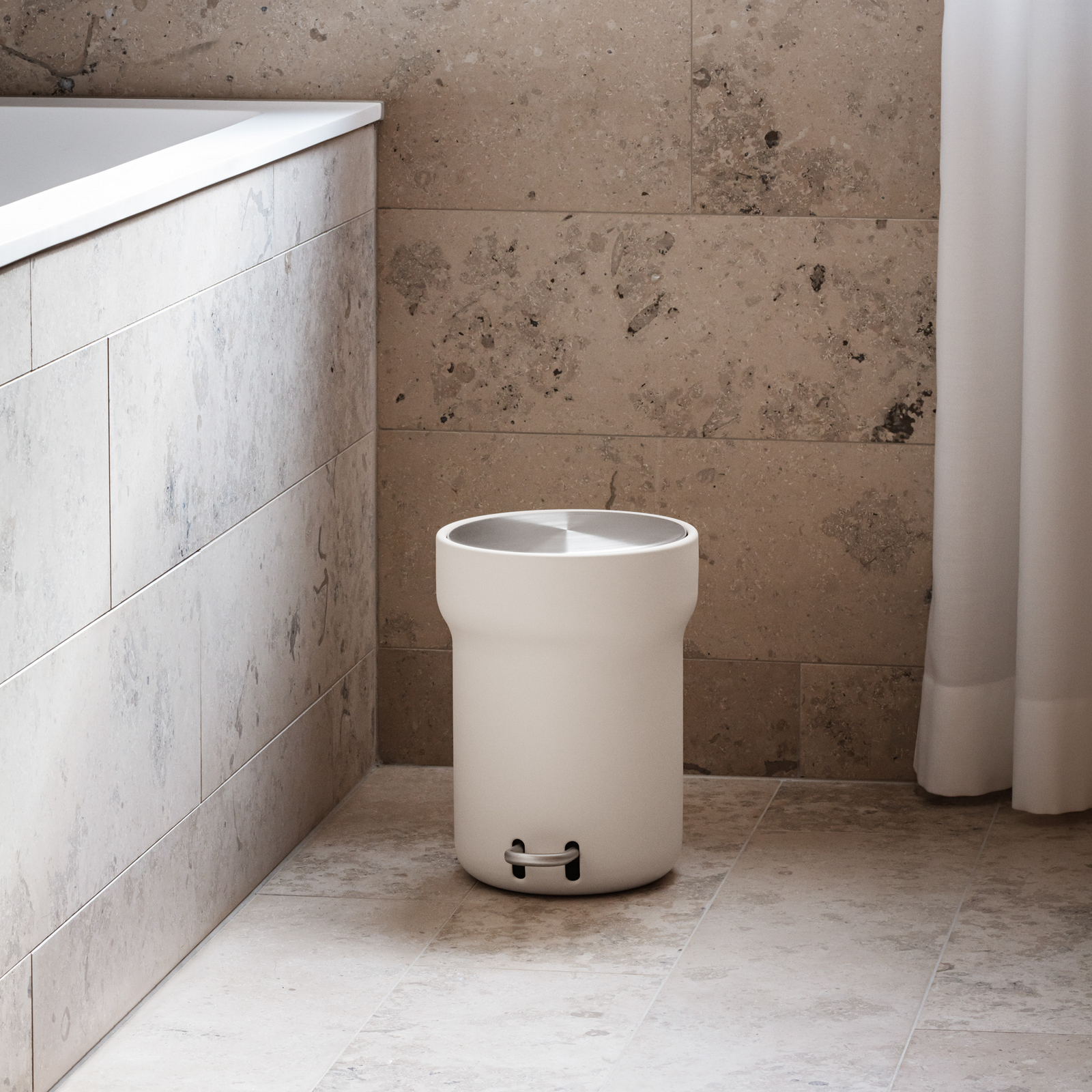 CITADEL poljettava roskakori, beige, 5 litraa, ruostumaton teräs – Eva Solo CITADEL poljettava roskakori, beige, 5 litraa, ruostumaton teräs – Eva Solo