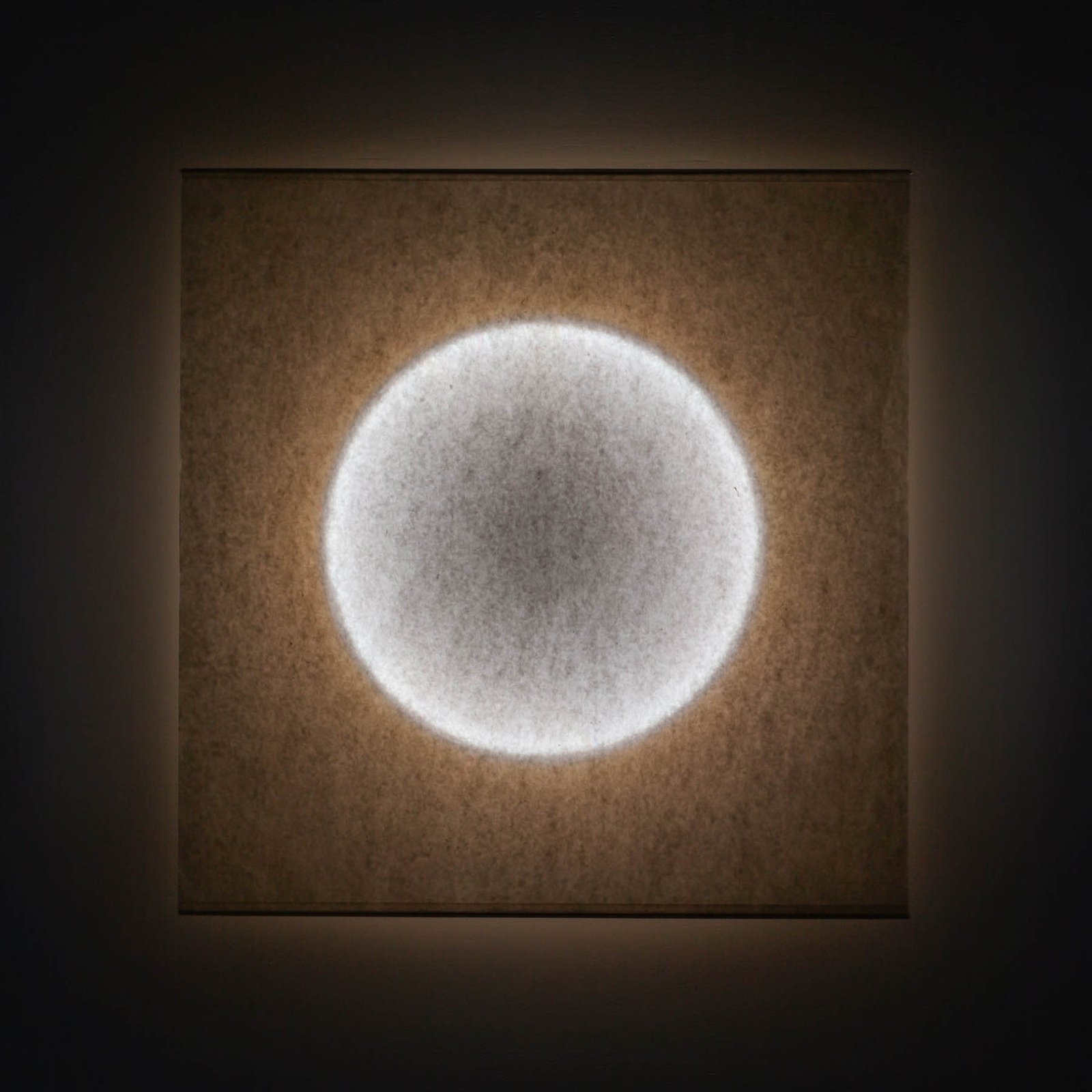 Ingo Maurer MOODMOON -LED-seinävalo RGBW, kulmikas
