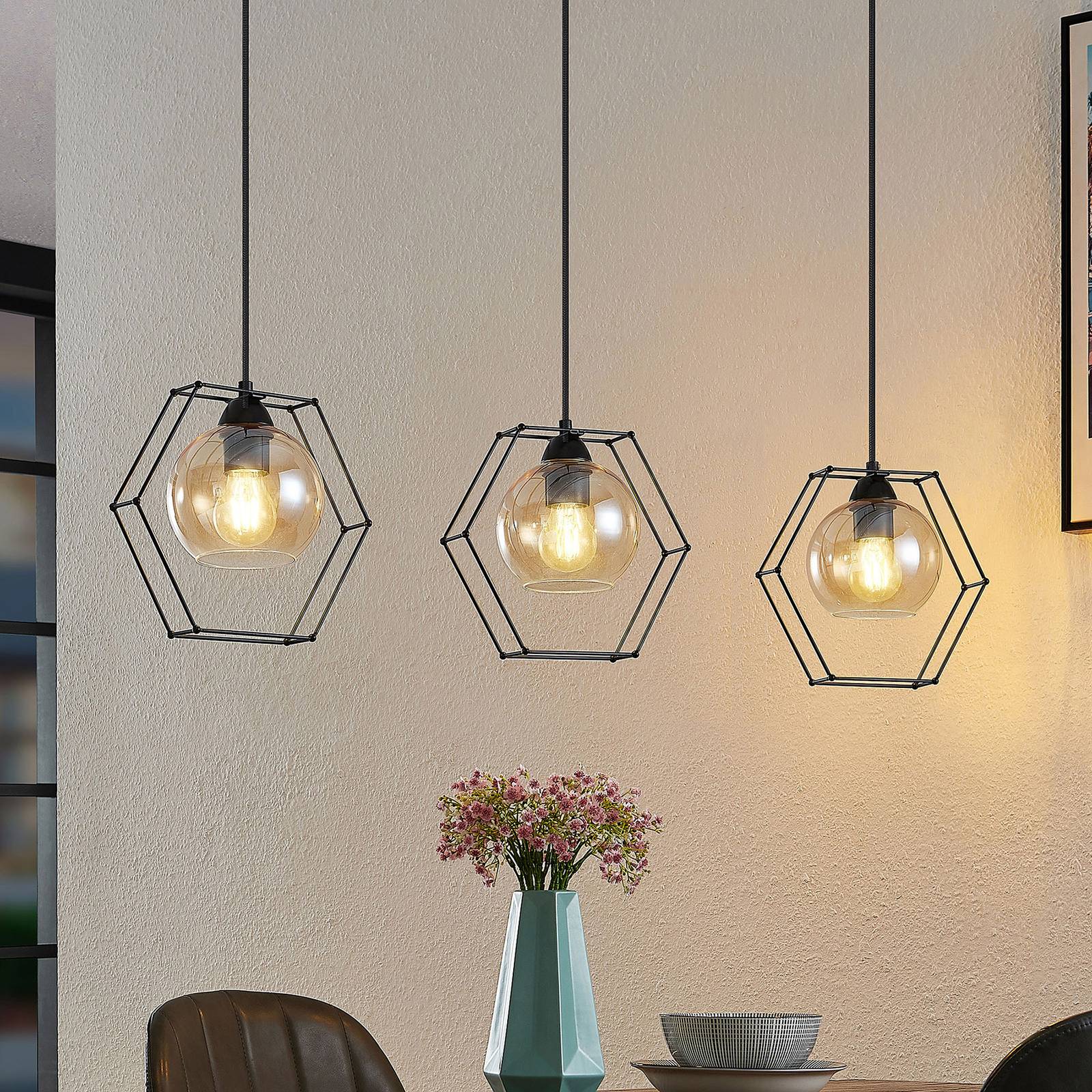 Lindby Dajanira suspension à 3 lampes ambre