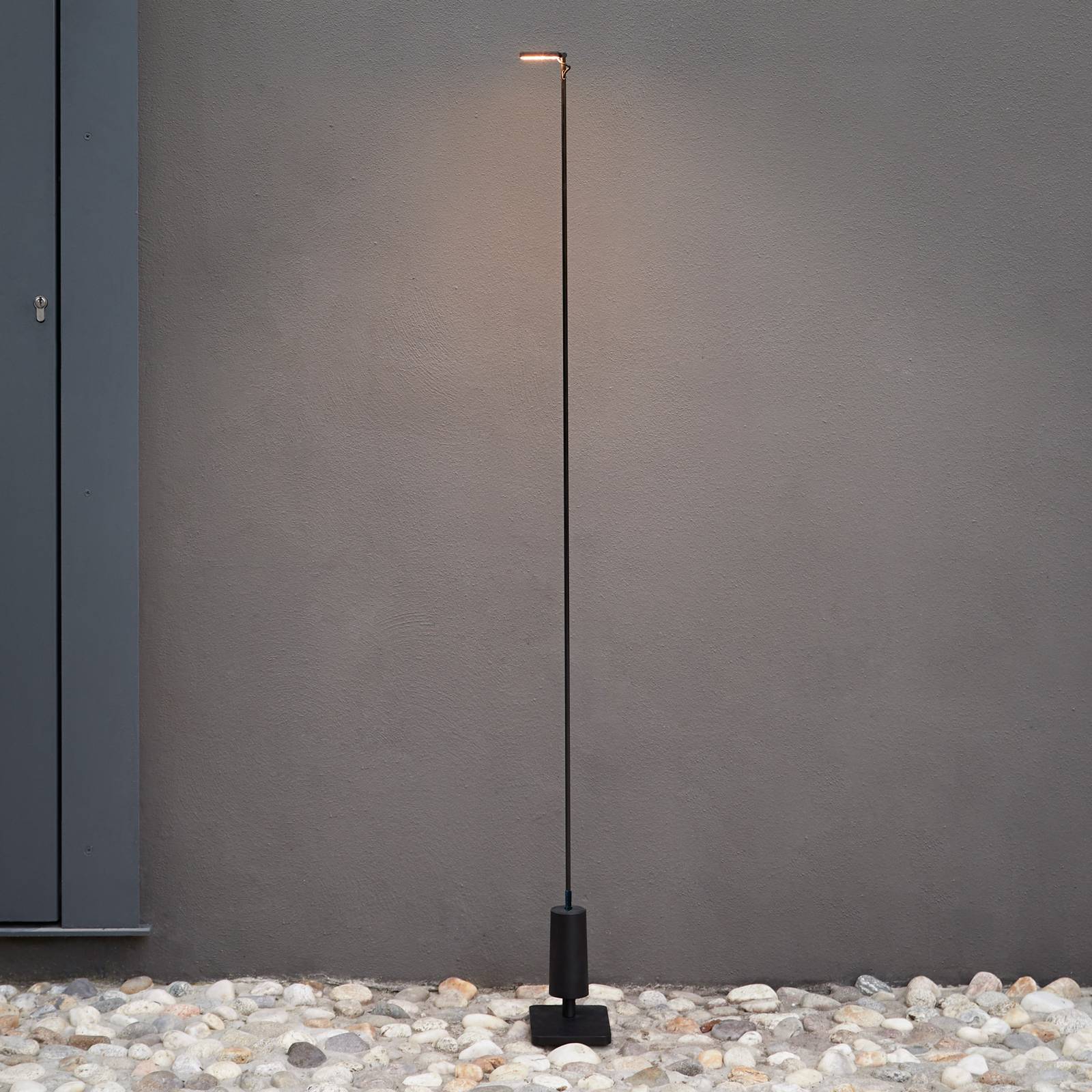 Luceplan Flia vägglampa 1-ljus tänd/släck höjd 120 cm