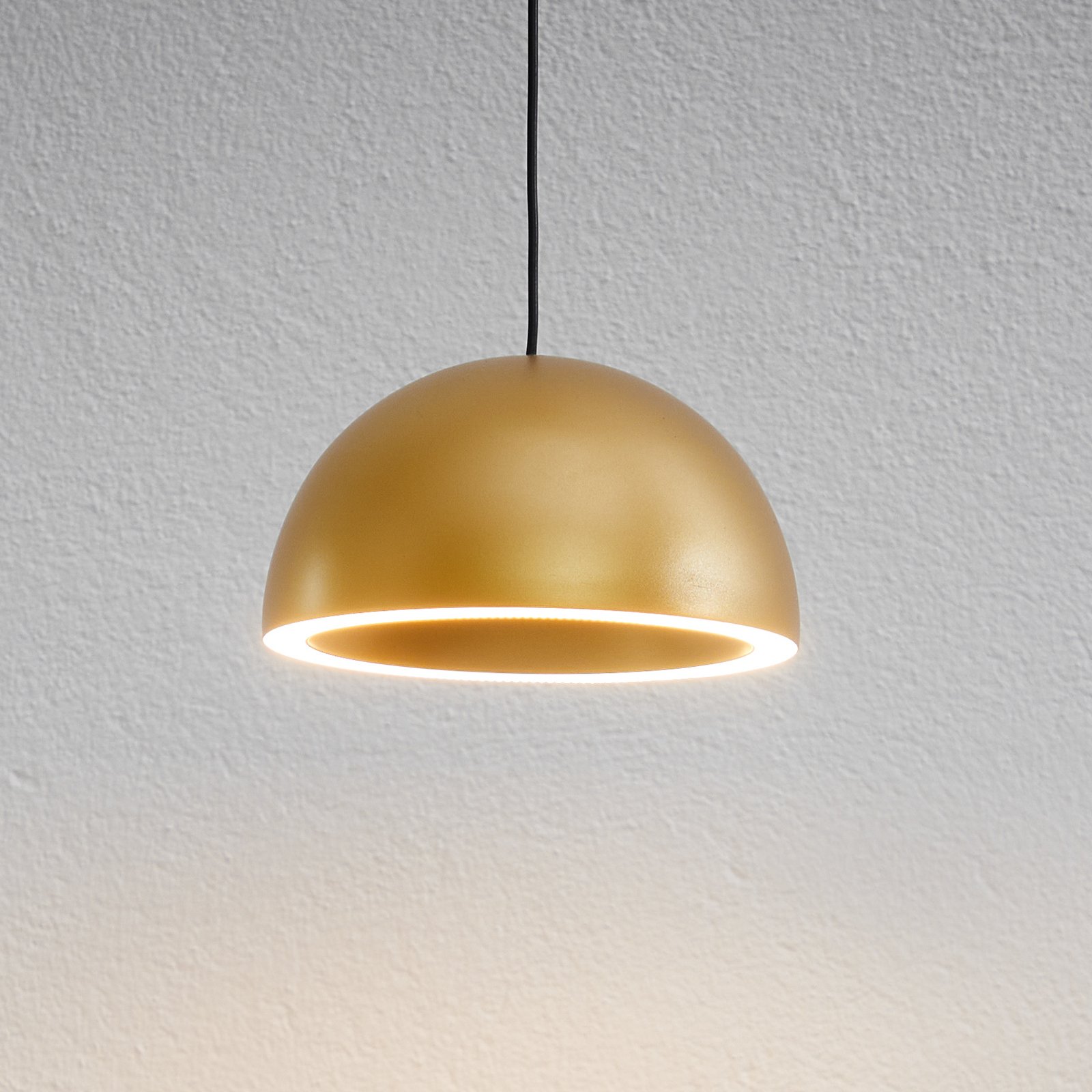 Curve Pendant Gold - Loom Design