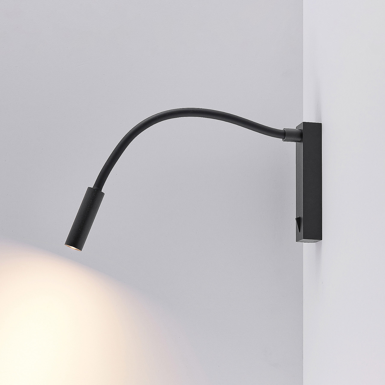 Molto Luce Arok aplique de pared LED, negro, aluminio, proyección 49 cm