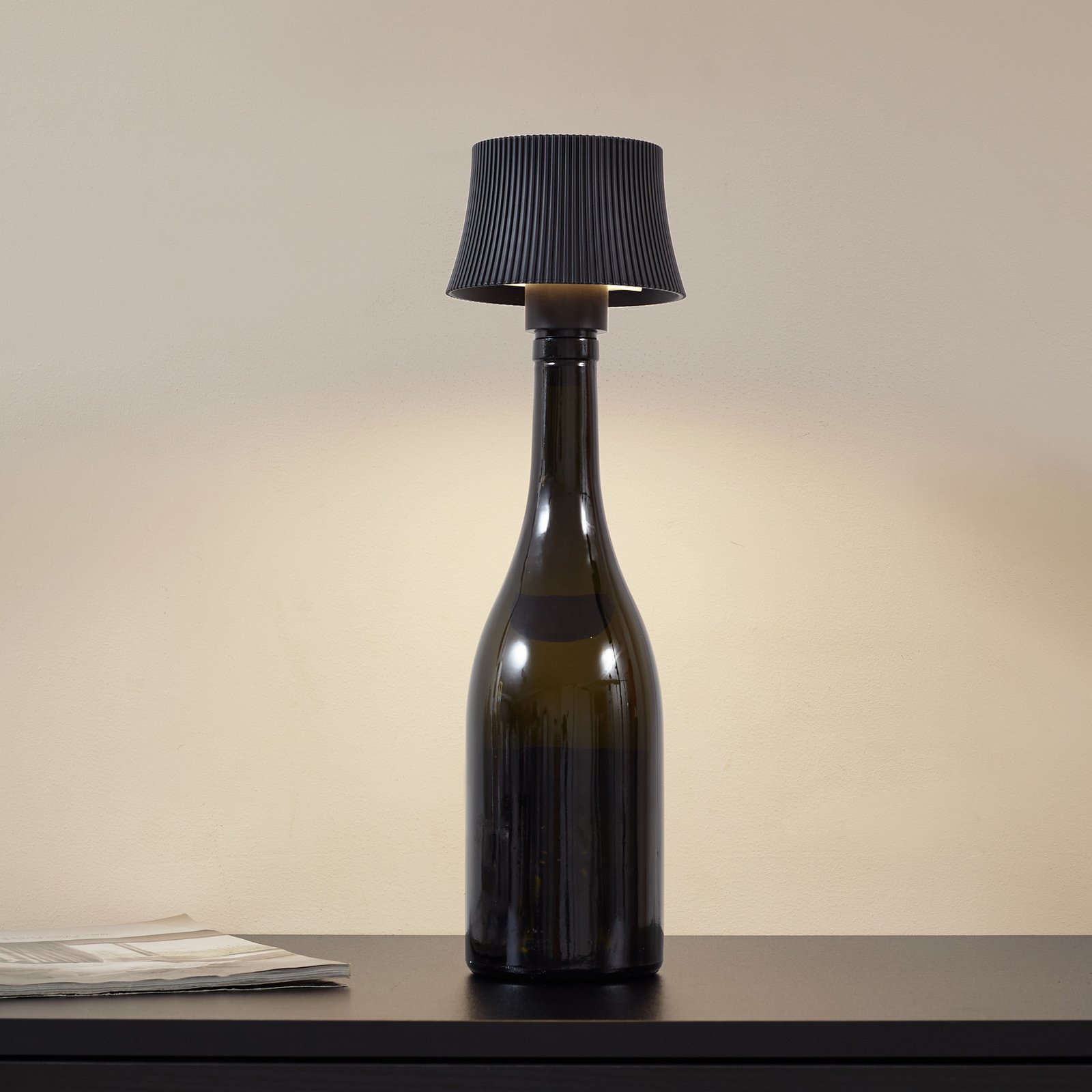 Lindby LED-Akkutischleuchte Linor, schwarz, USB, Touchdimmer