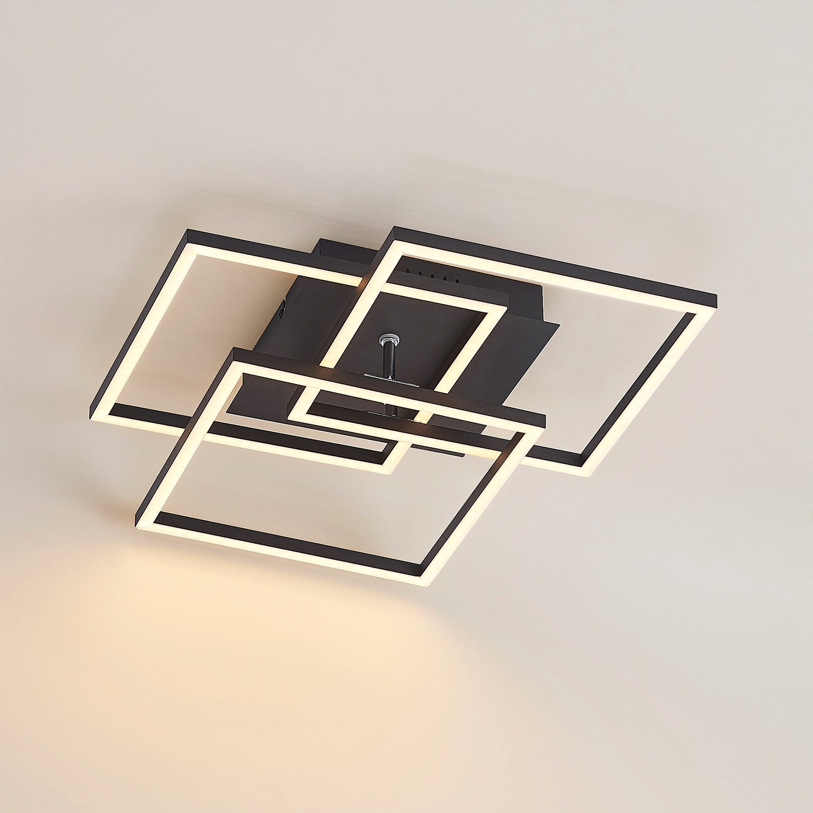 Lindby Qiana LED-es mennyezeti lámpa CCT, szögletes, fekete