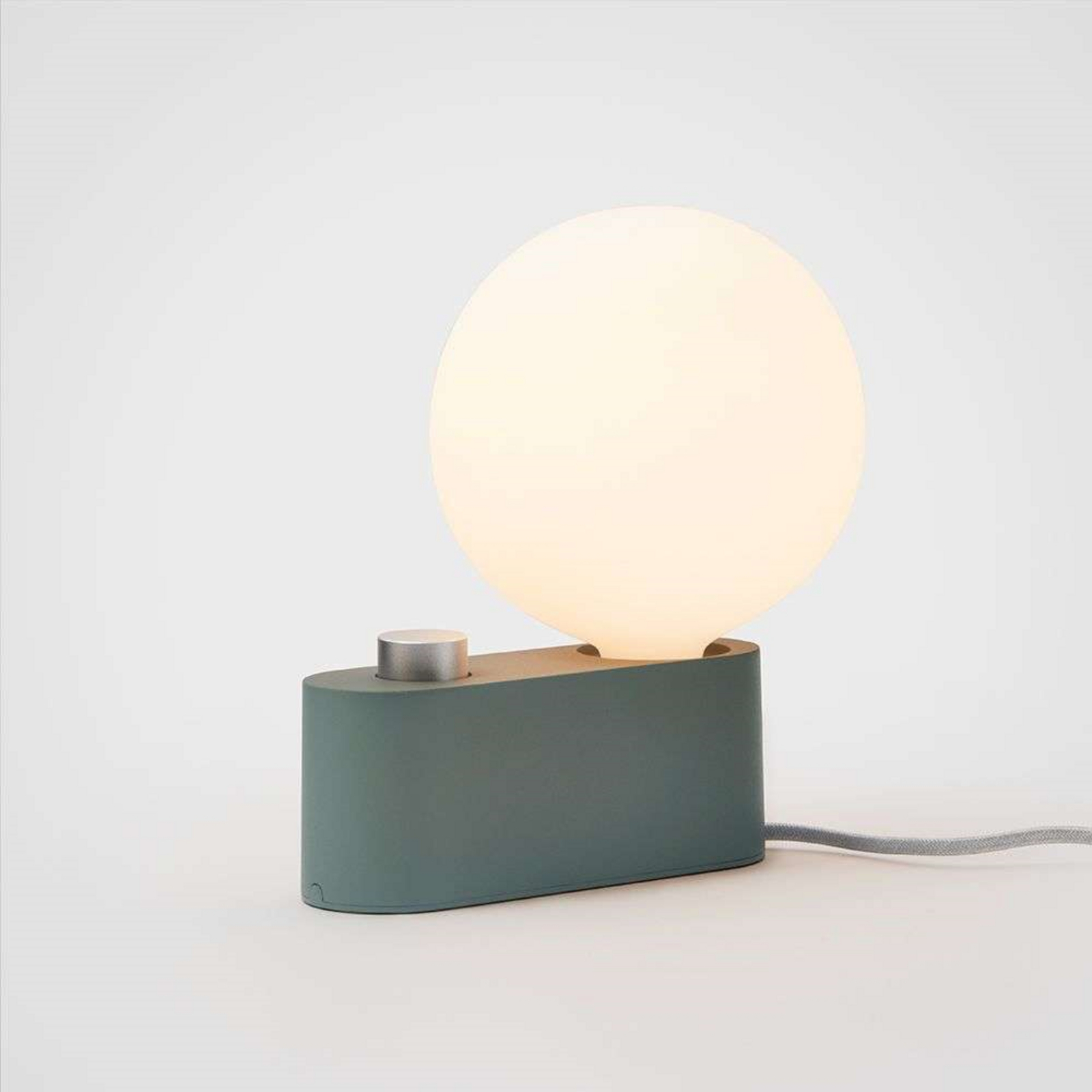 Alumina Bordslampa Sage w/Sphere IV - Tala